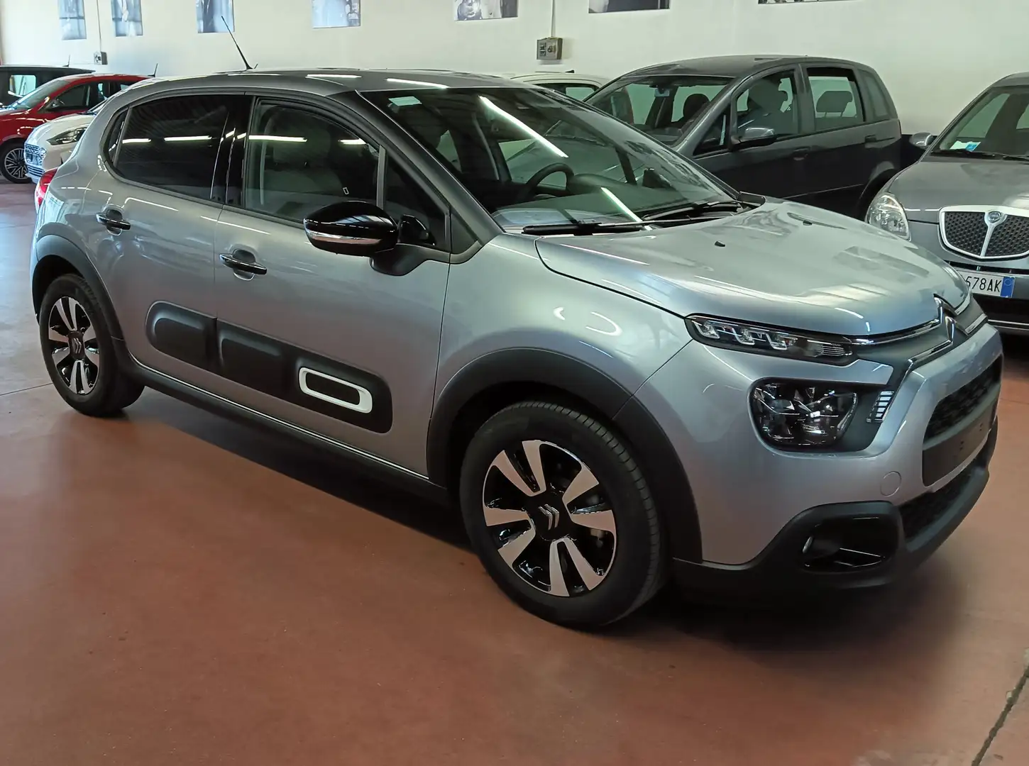 Citroen C3 1.2 puretech C-Series s Grigio - 1
