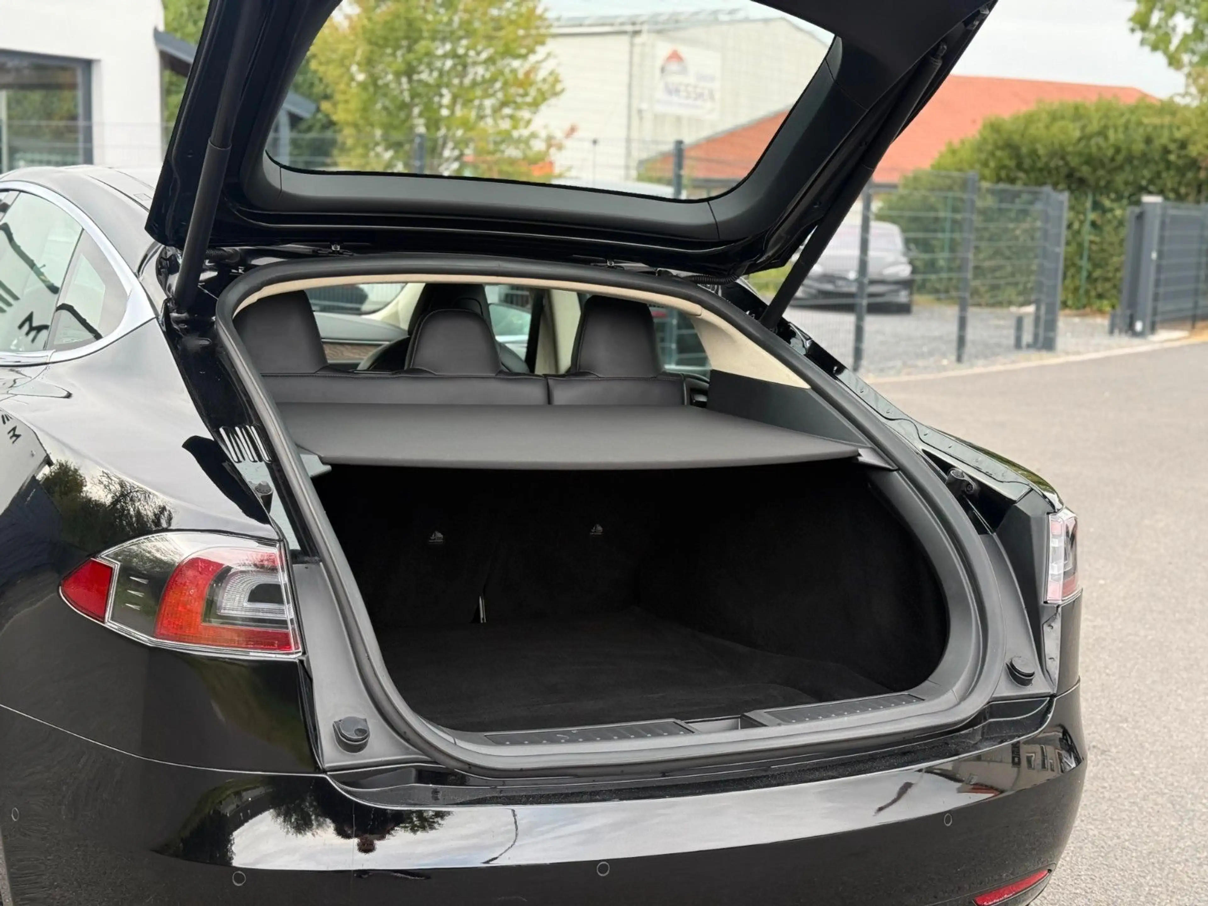Tesla Model S 75D Dual Motor Premium *FSD* — photo 11