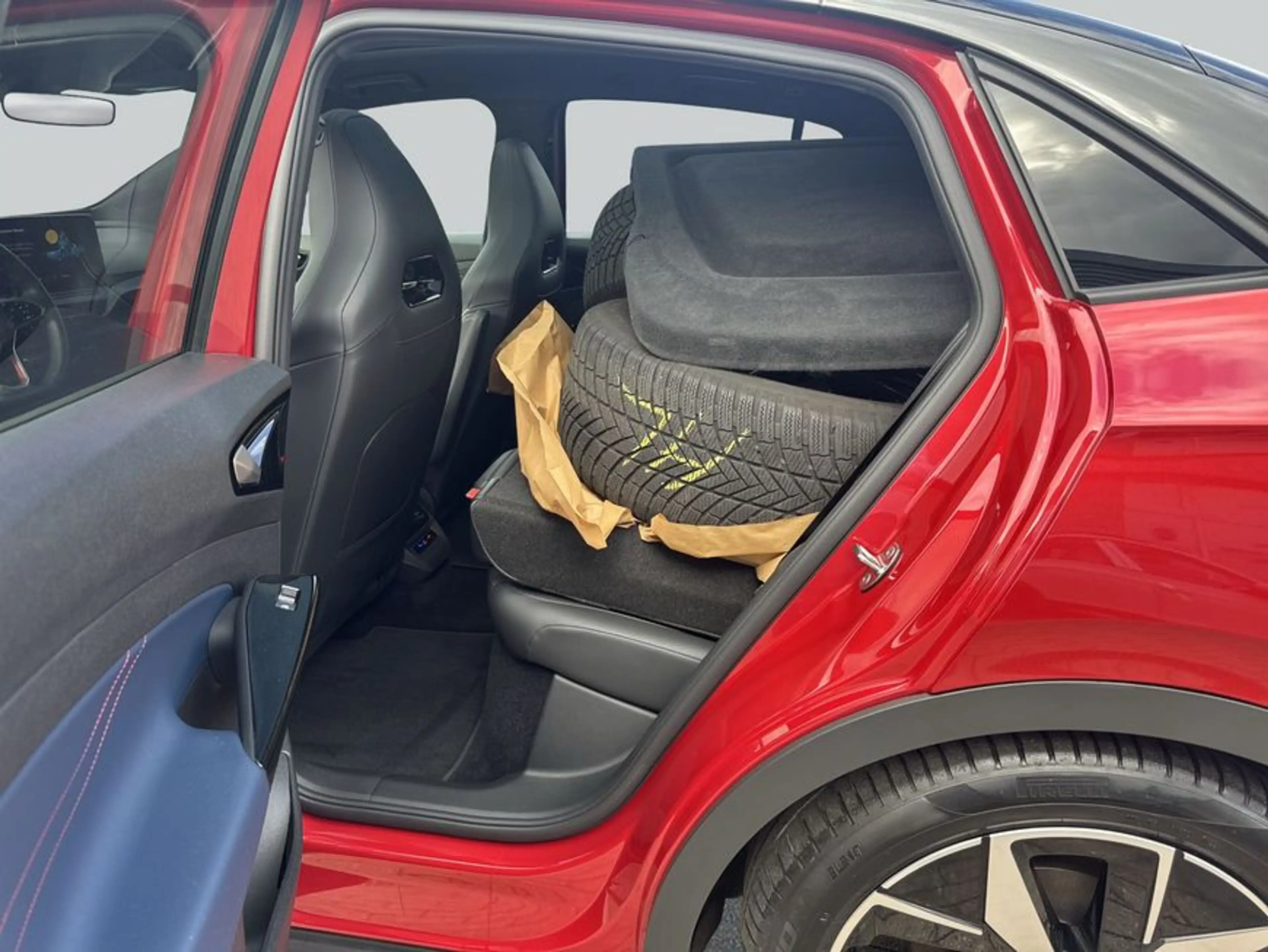 Volkswagen ID.5 GTX 4Motion Navi/Pano/Wärmepumpe — photo 12