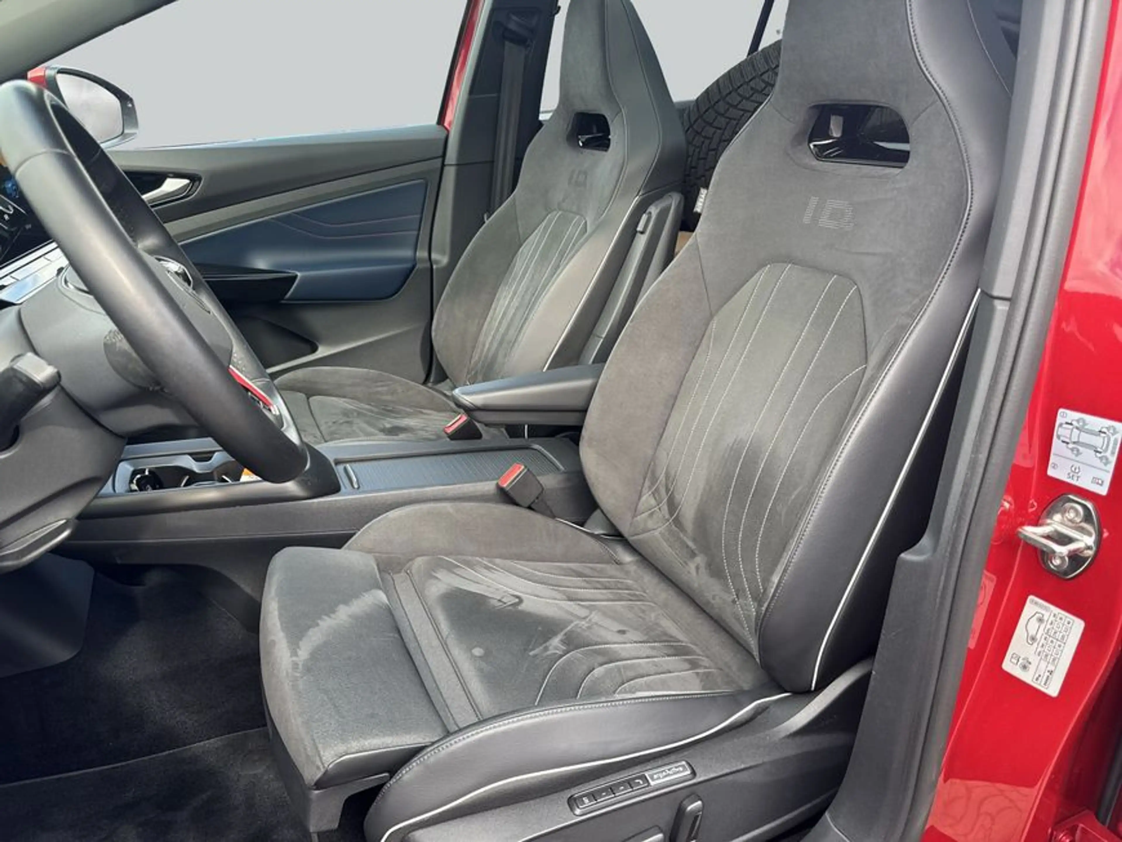 Volkswagen ID.5 GTX 4Motion Navi/Pano/Wärmepumpe — photo 11