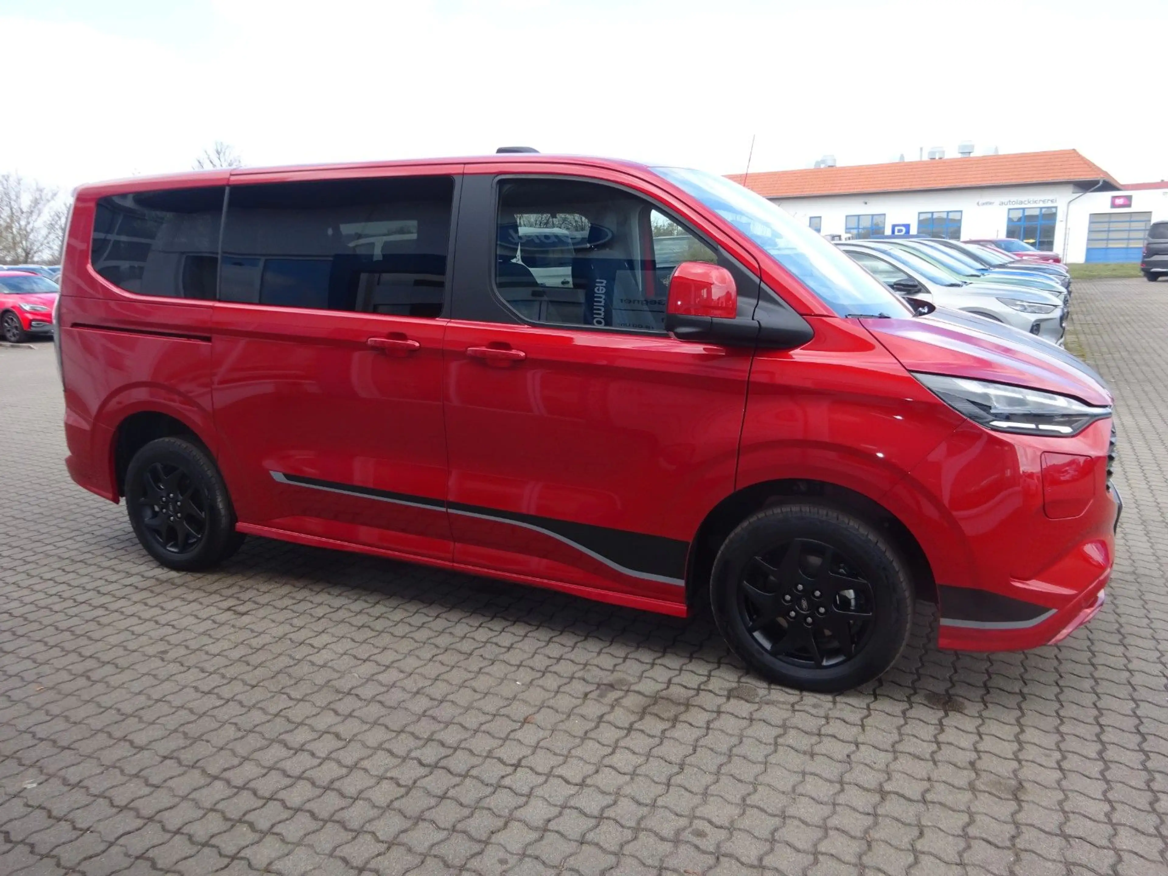 Ford Tourneo Custom L1 Sport PHEV AHK Exklusiv 360Kam — photo 10