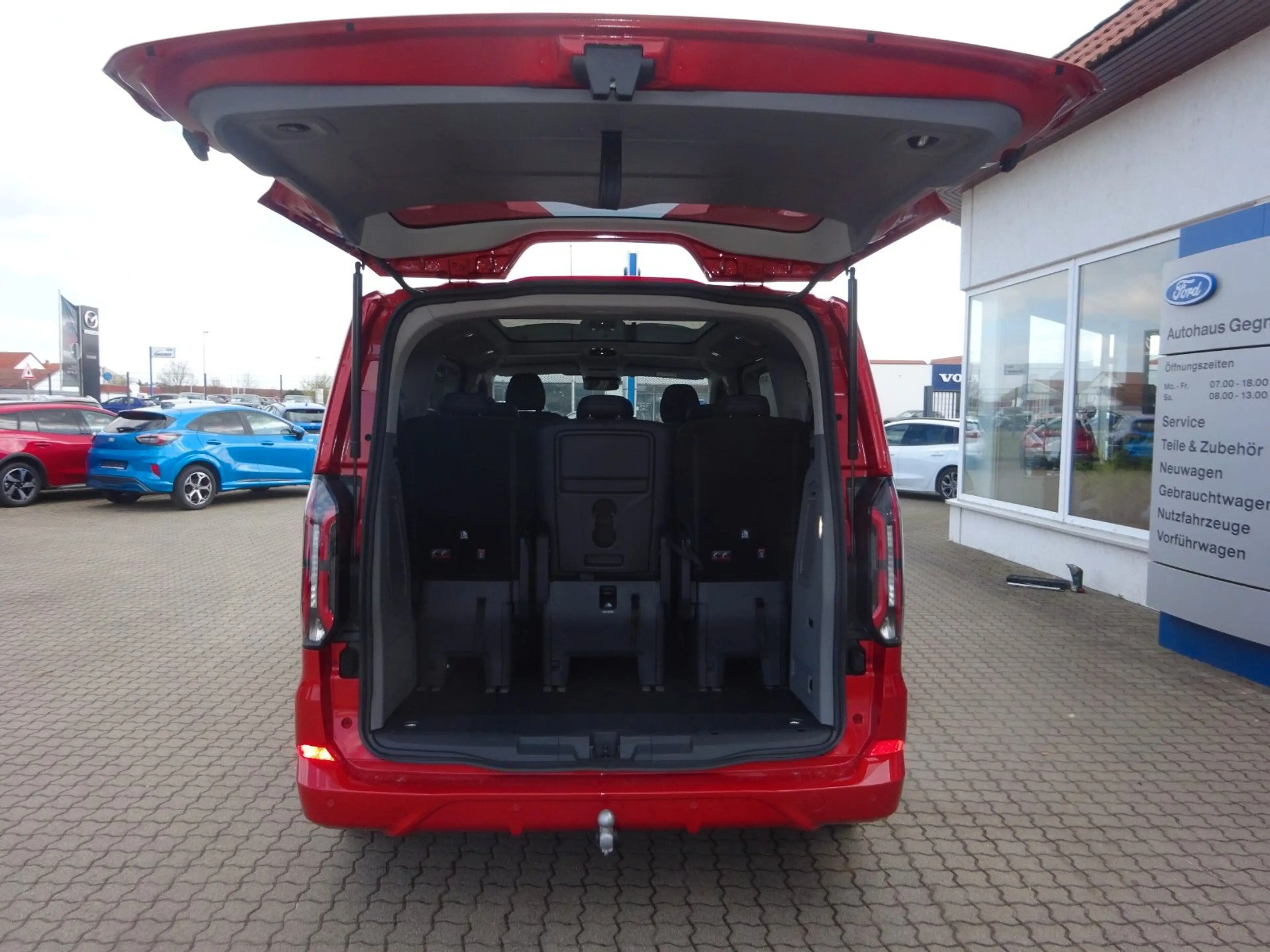 Ford Tourneo Custom L1 Sport PHEV AHK Exklusiv 360Kam — photo 6