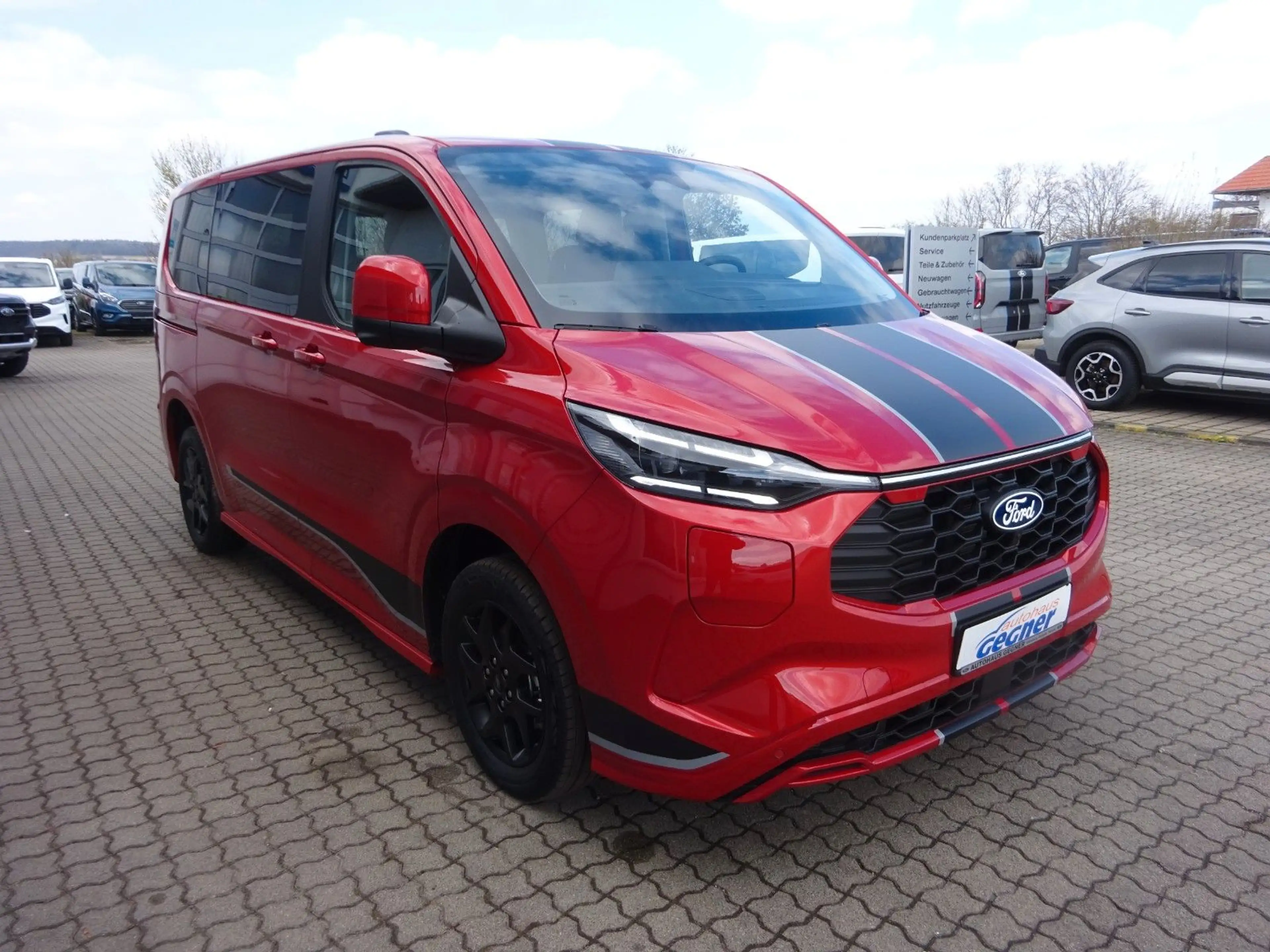 Ford Tourneo Custom L1 Sport PHEV AHK Exklusiv 360Kam — photo 11