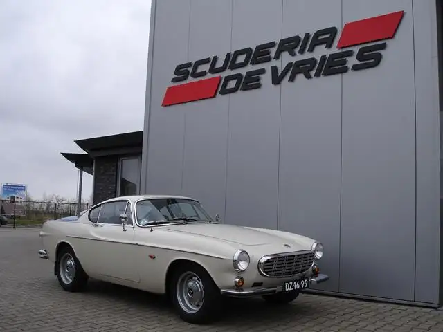 Volvo P1800 s