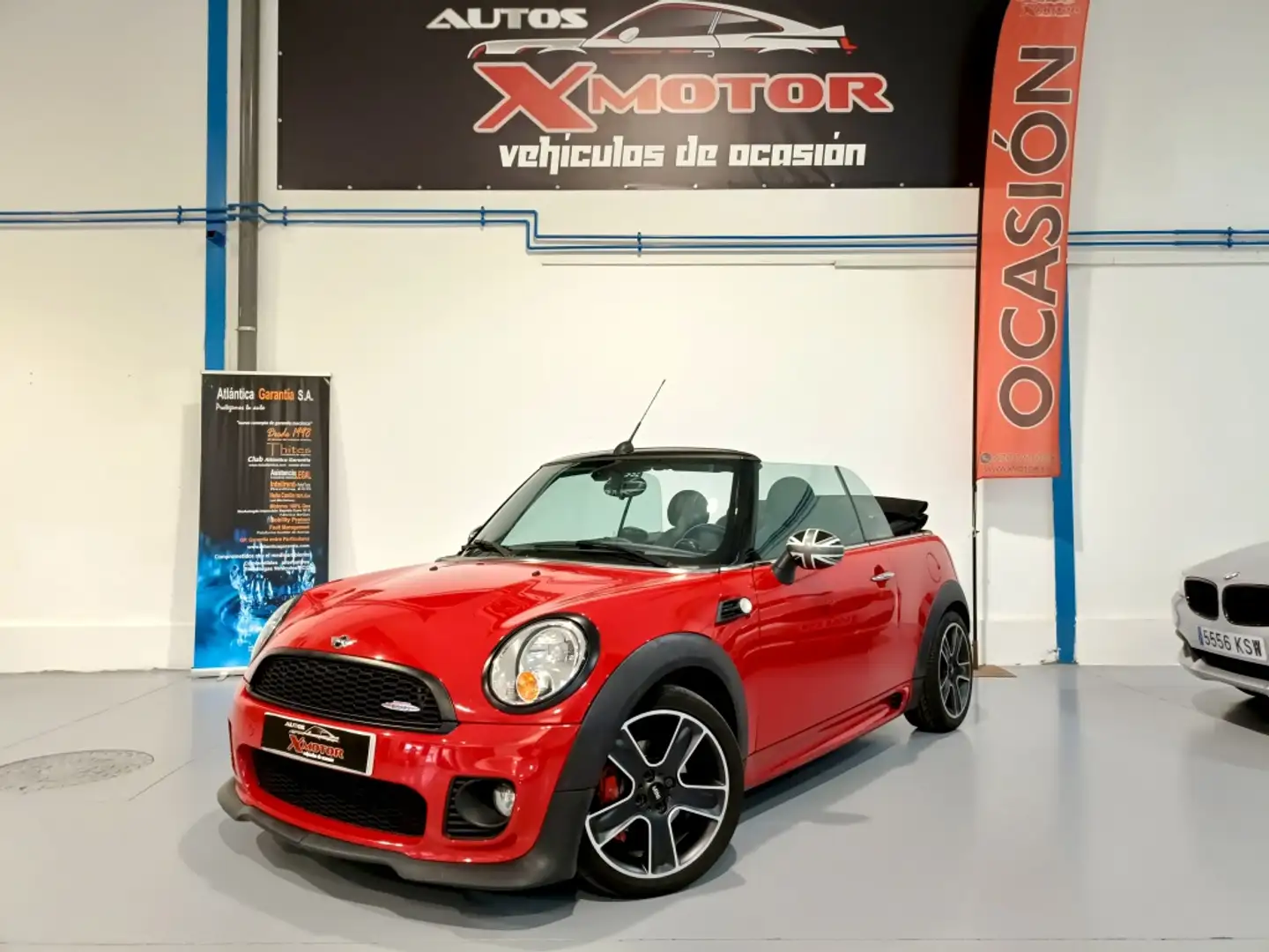 MINI Cooper D Cabrio Rot - 1