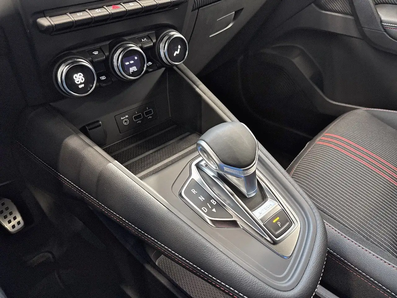 Renault Captur 1.6 HEV E-TECH 105KW RS LINE 18