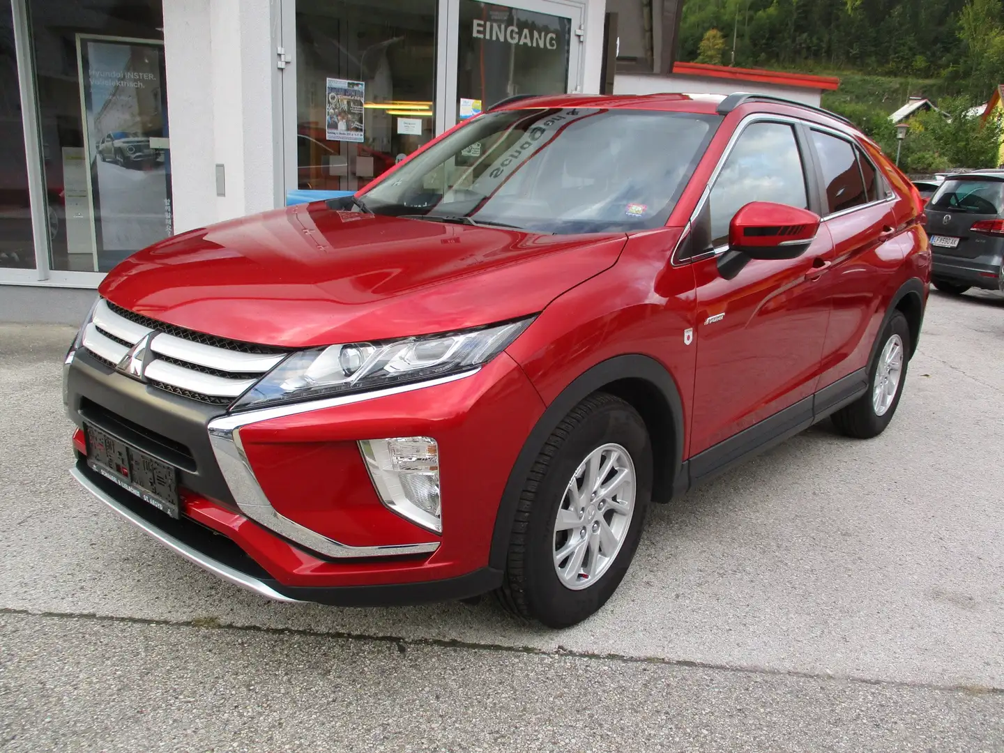 Mitsubishi Eclipse Cross 1,5 TC CVT 2WD Intense Rot - 1