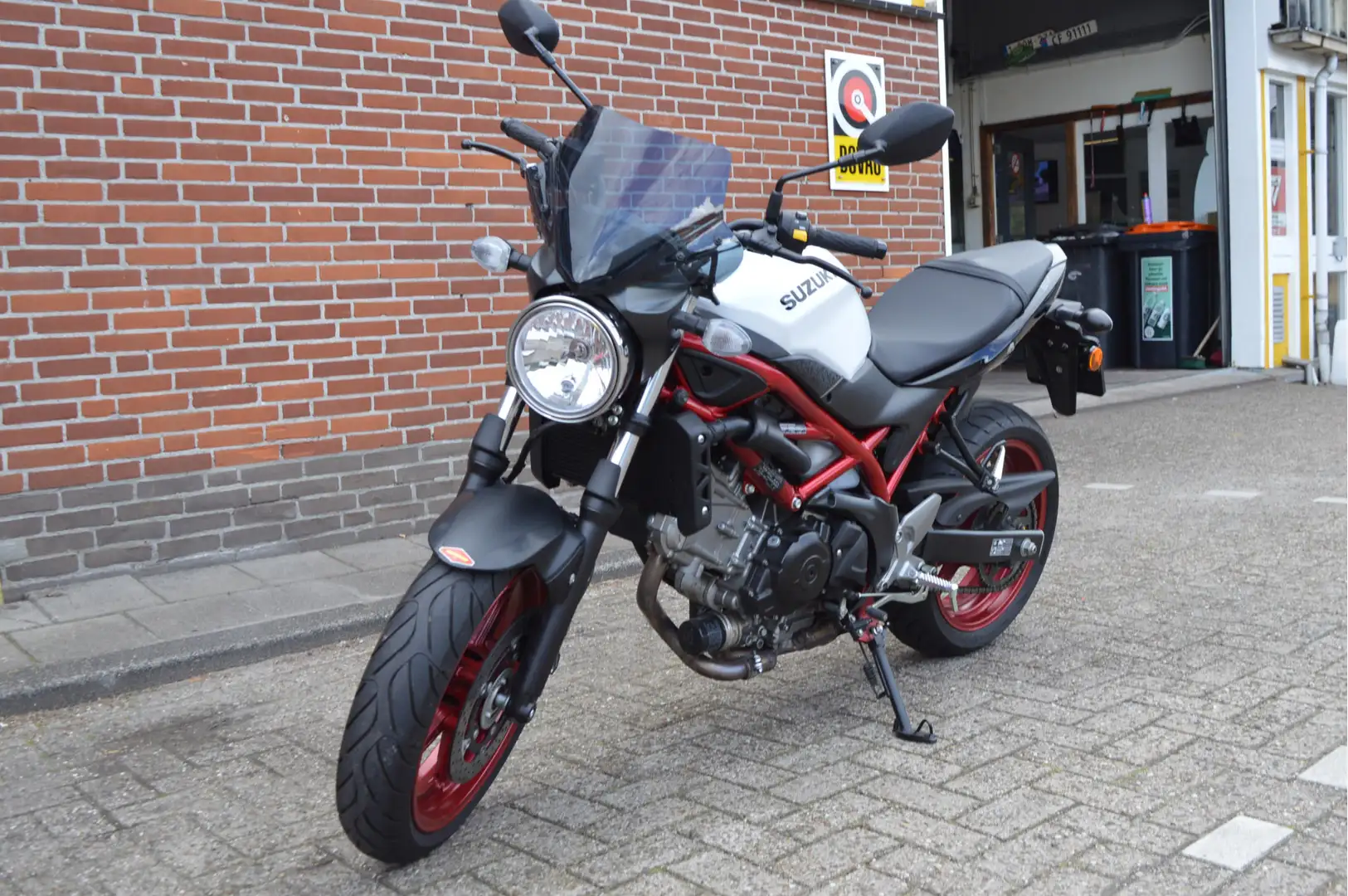Suzuki SV 650 SV650A - 1