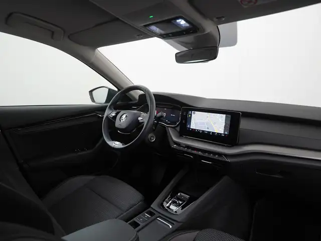 Skoda Octavia view 2