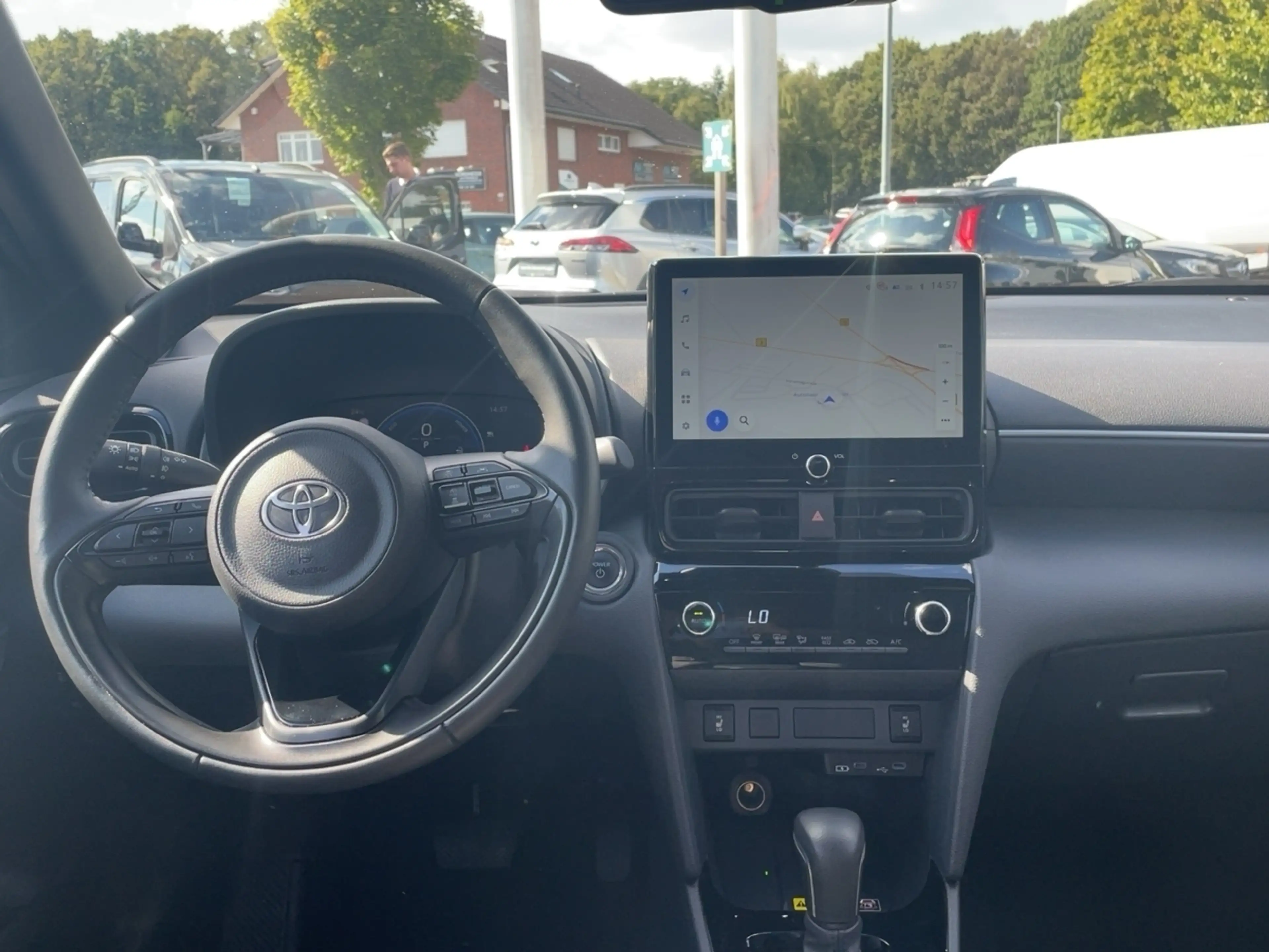 Toyota Yaris Cross 1.5 VVT-iE Hybrid Teamplayer*SHZ*LRHZ* — photo 8