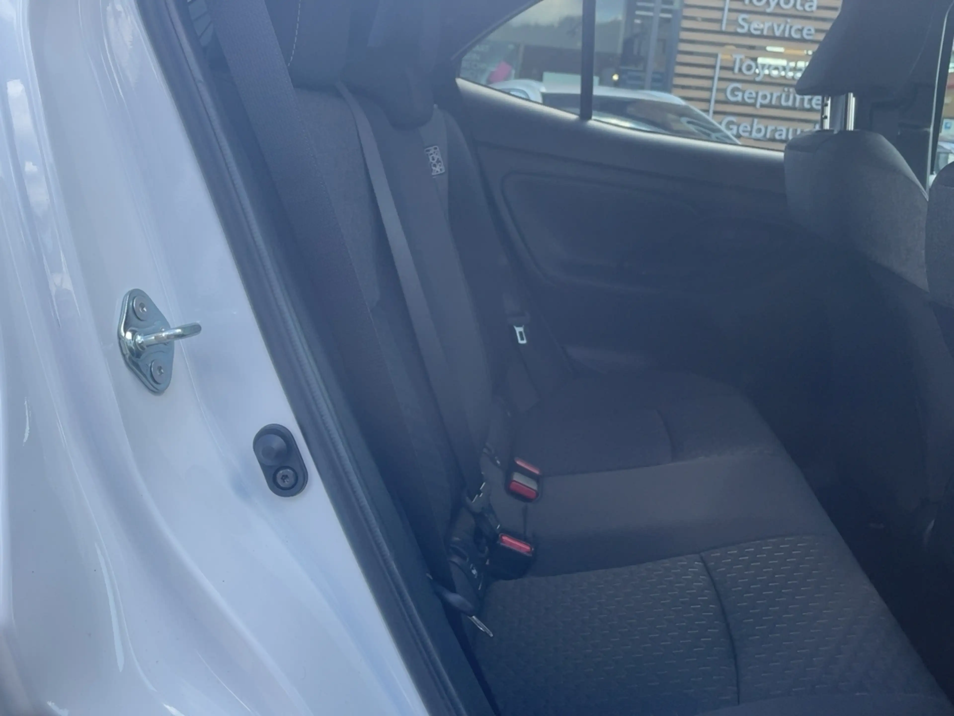 Toyota Yaris Cross 1.5 VVT-iE Hybrid Teamplayer*SHZ*LRHZ* — photo 12