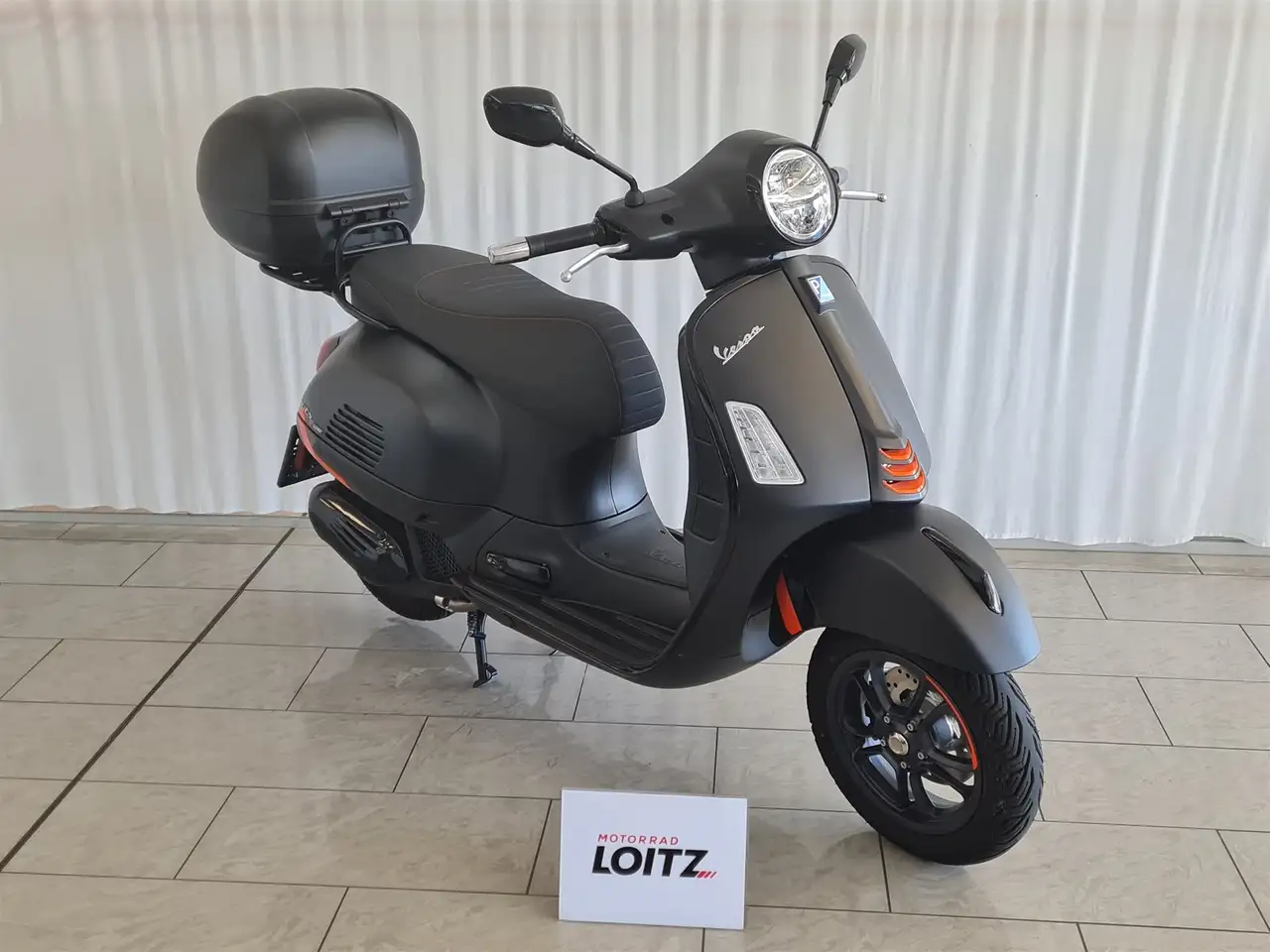 Vespa GTS Super Sport