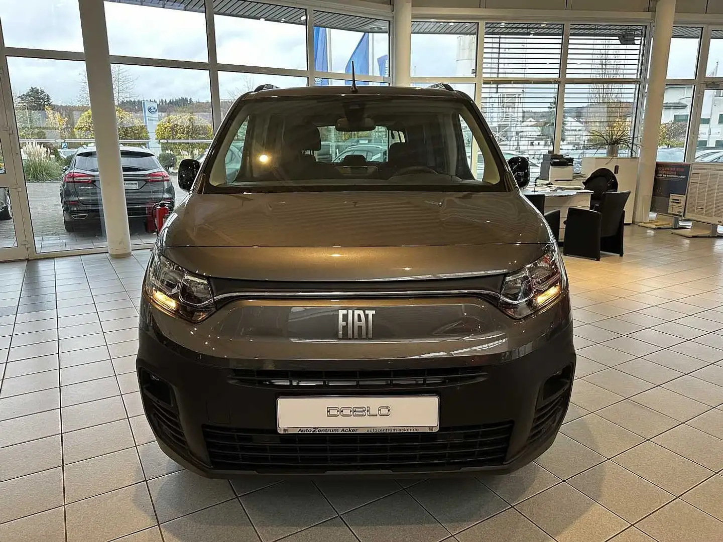 Fiat E-Doblo L1 50 kWh Magic Top RFK -42%* Gris - 2