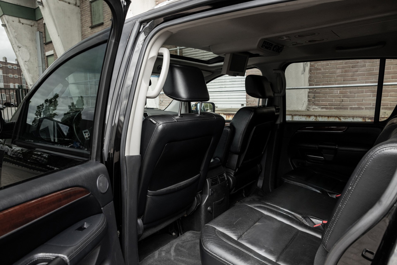 Infiniti QX56 AWD 5.6 V8 AUT (320pk) 8-persoons — photo 11