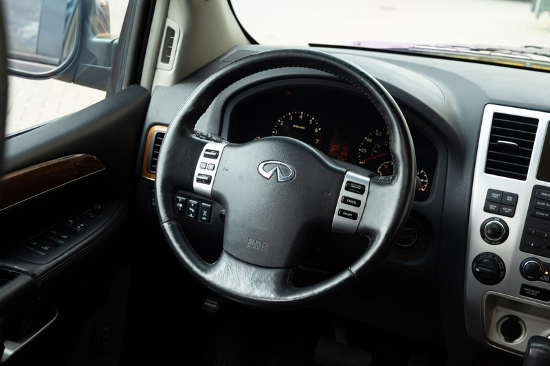 Infiniti QX56 AWD 5.6 V8 AUT (320pk) 8-persoons — photo 8