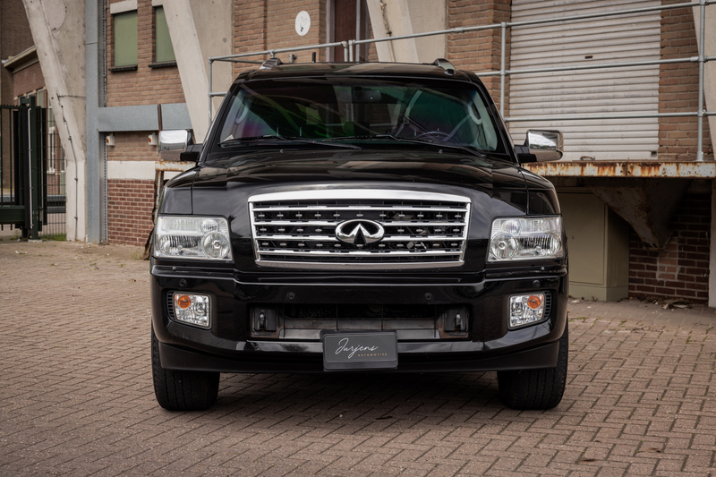 Infiniti QX56 AWD 5.6 V8 AUT (320pk) 8-persoons — photo 2