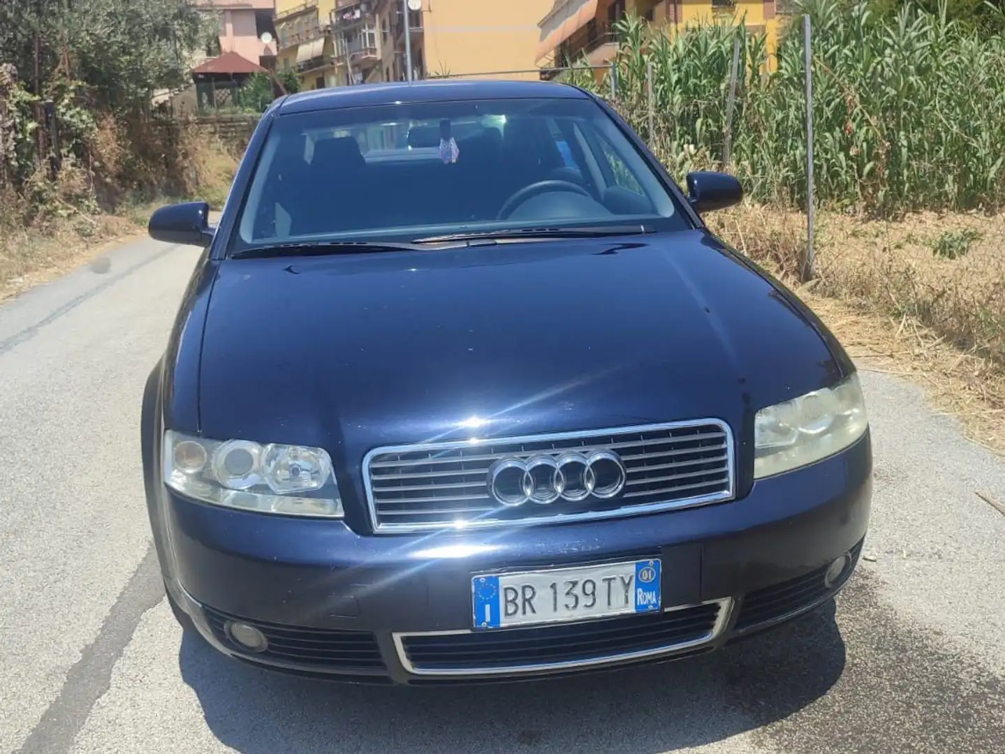 Audi A4 2.0 - 1