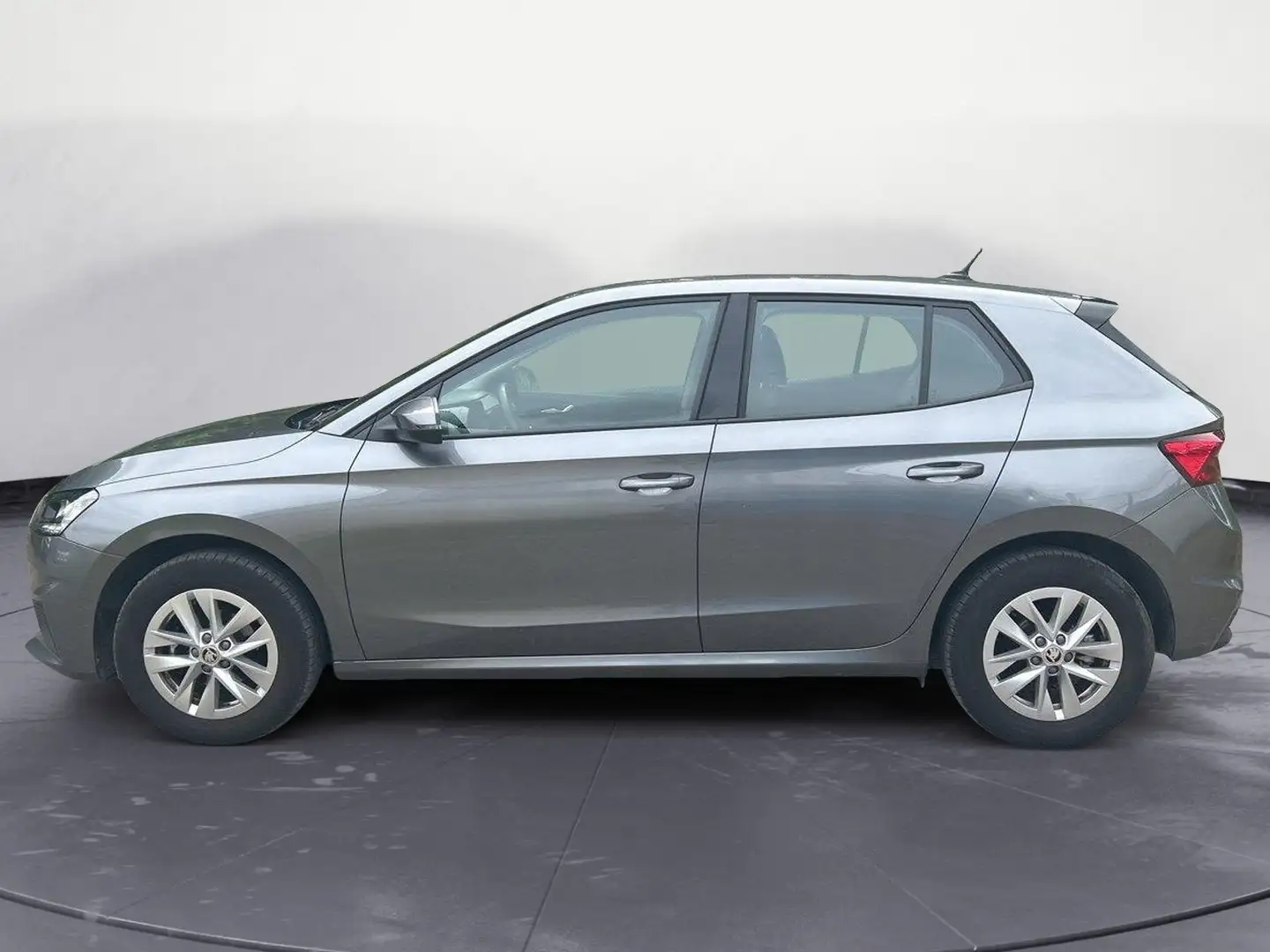 Skoda Fabia 1.0 mpi evo Ambition 80cv Gris - 2