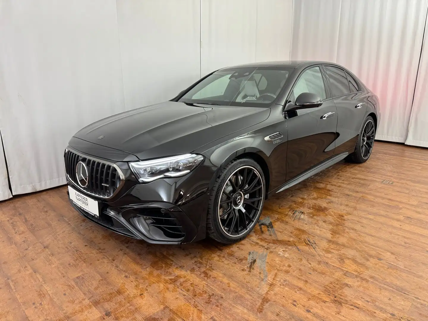 Mercedes-Benz E 53 AMG Limousine AMG E 53 Hybrid 4Matic+ Adva Schwarz - 1