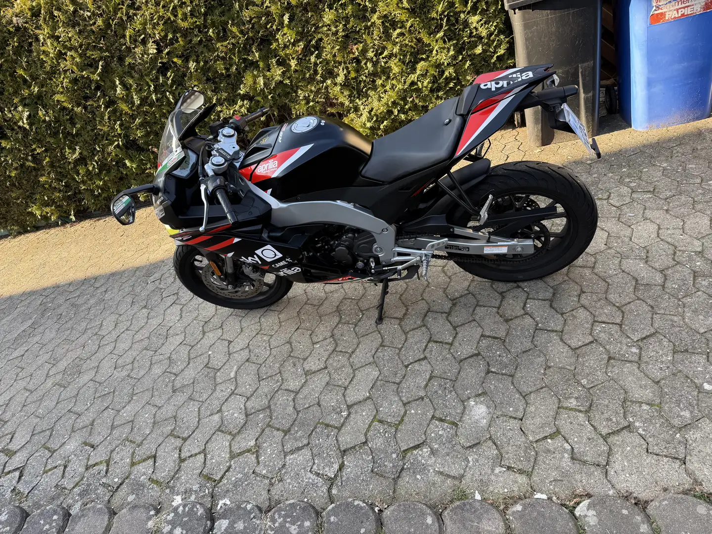 Aprilia RS 125 Aprillia RS 125 Replica Černá - 2
