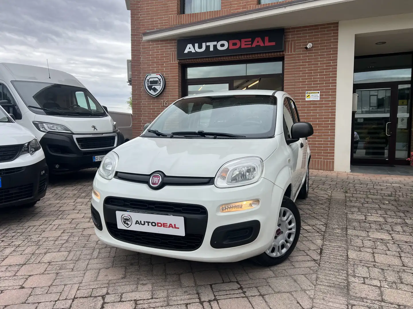 Fiat Panda 1.2 Easy 69cv 25.000km UNIPRO - 1