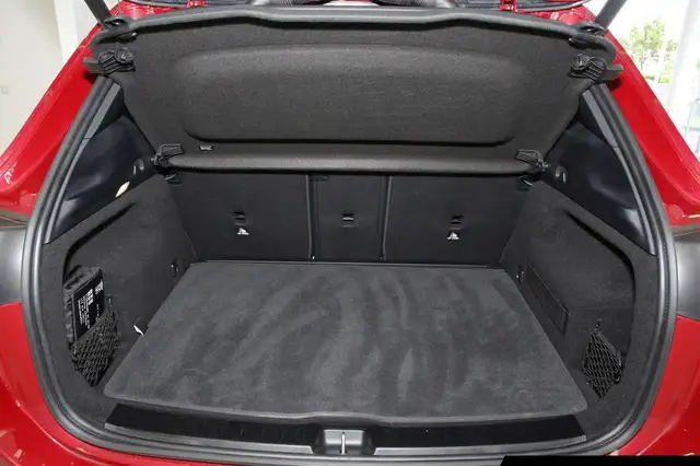 Mercedes-Benz Gla view 15