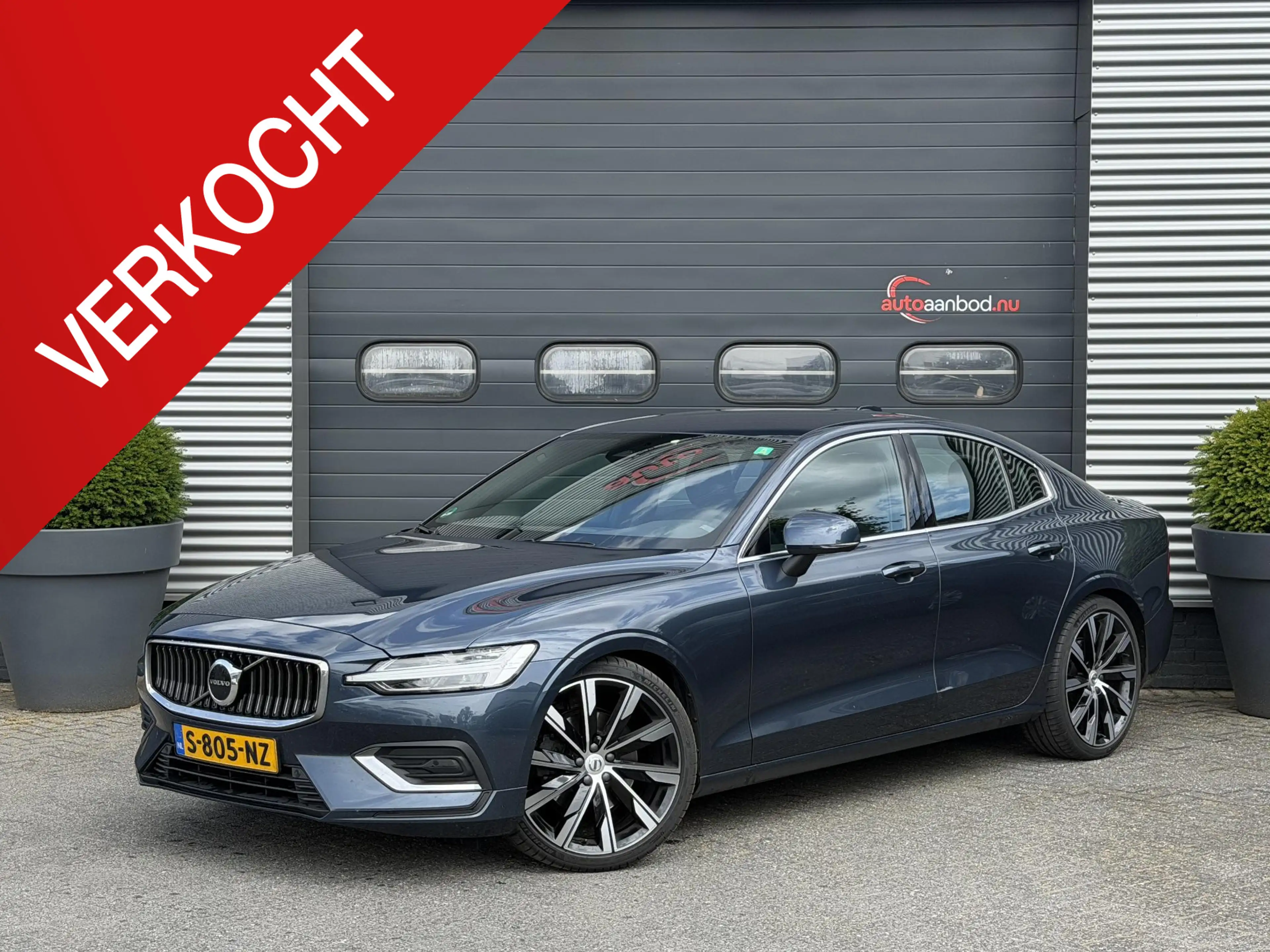 Volvo S60 2.0 B4 Plus Bright | Camera | Navigatie | 20 Inch