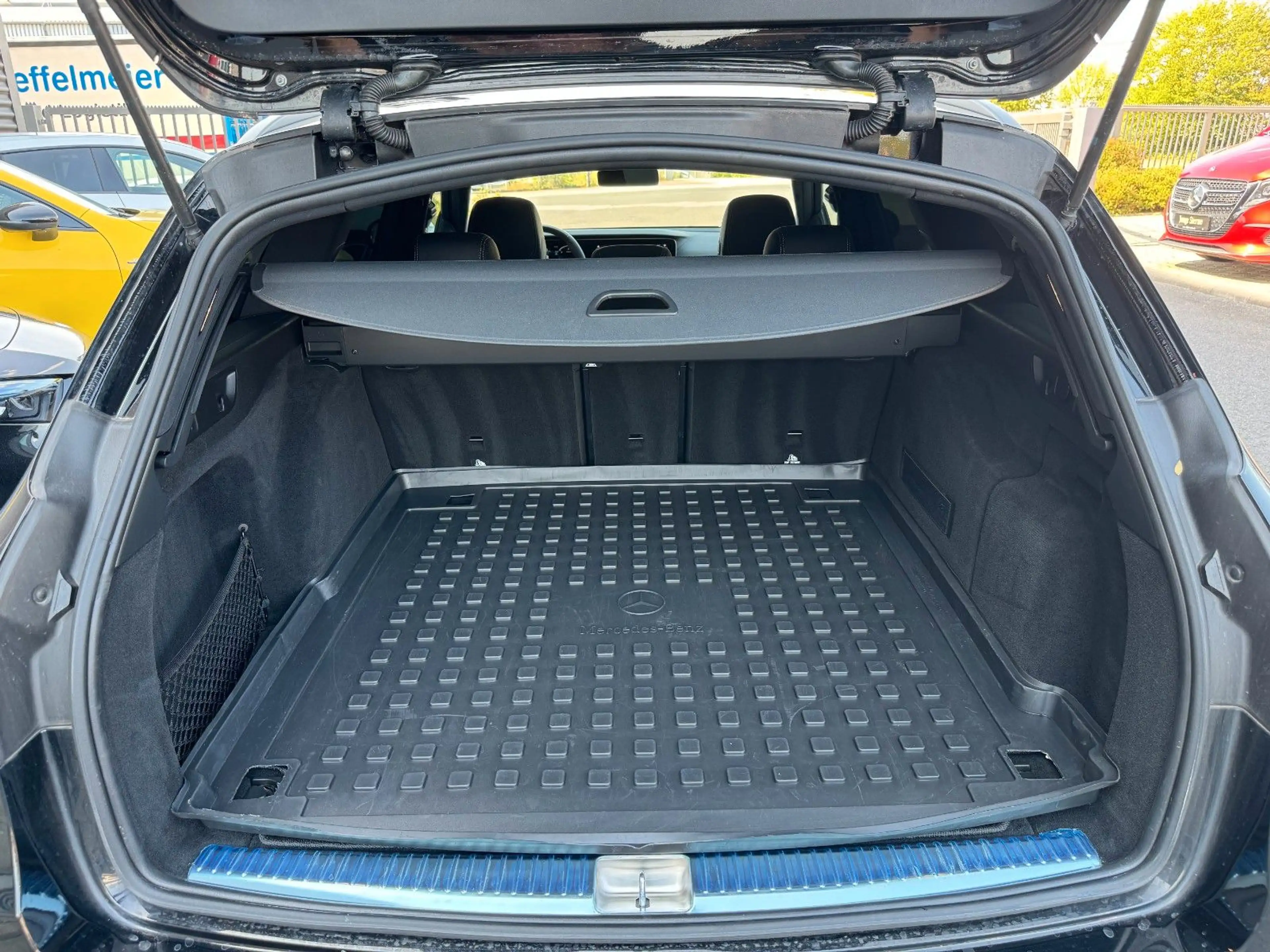 Mercedes-Benz E 400 d 4M AMG+Burm+Pano+AHK+Distr+Memory+Night — photo 8