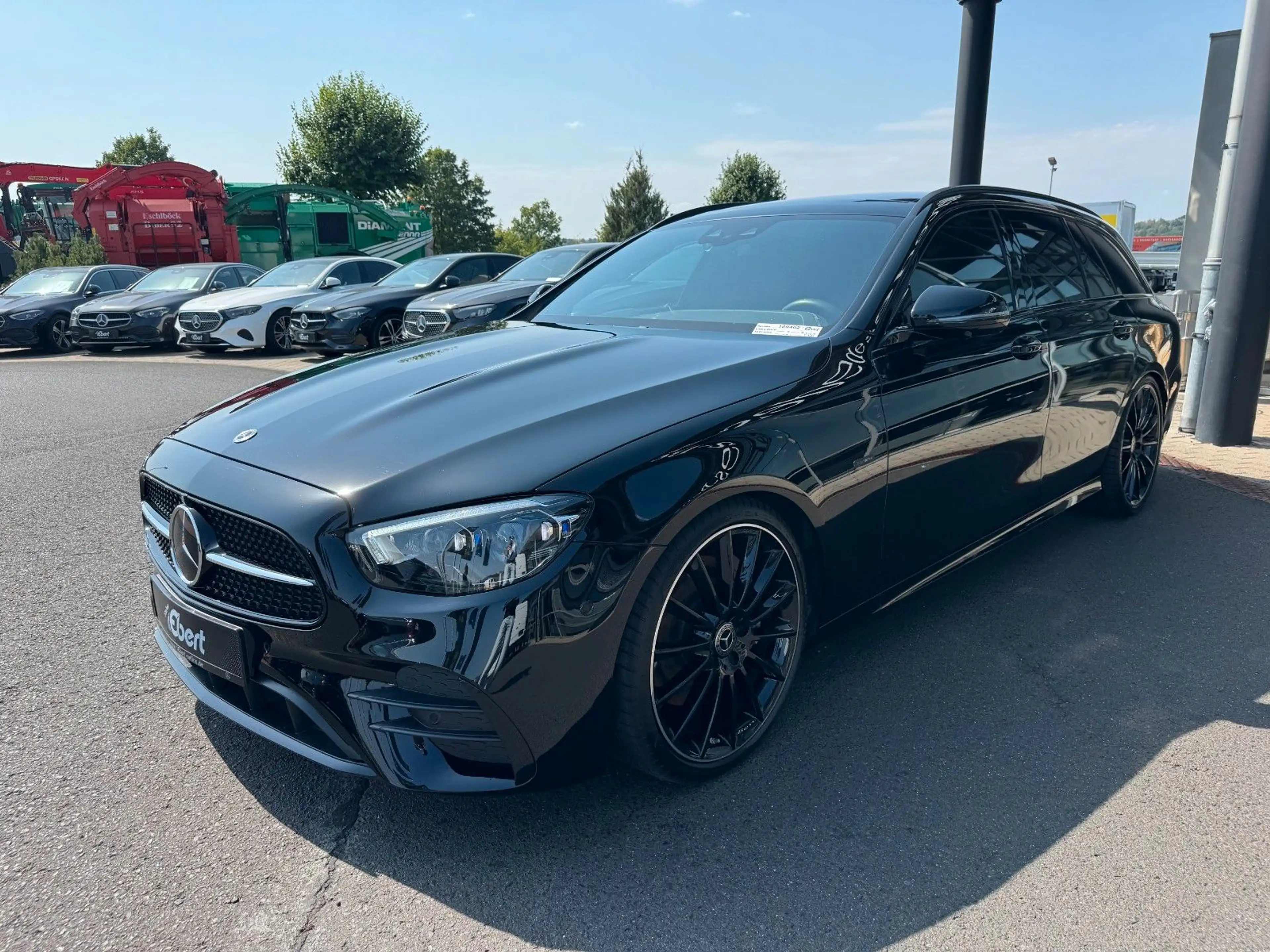 Mercedes-Benz E 400 d 4M AMG+Burm+Pano+AHK+Distr+Memory+Night — photo 2