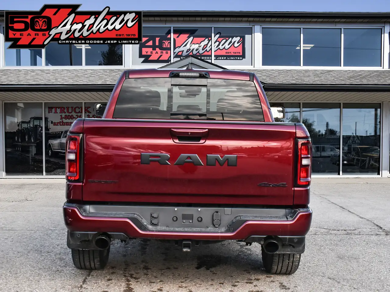 RAM 1500 снимка RAM 1500
