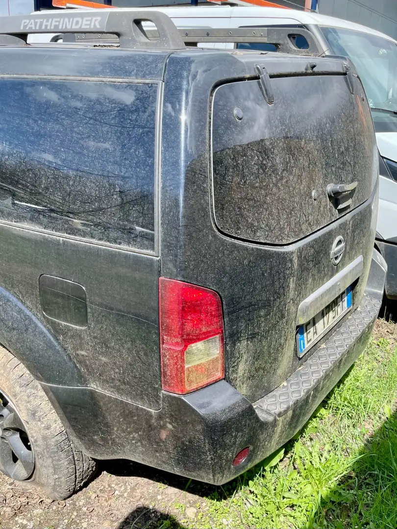 Nissan Pathfinder 2.5 dci Platinum auto - 2