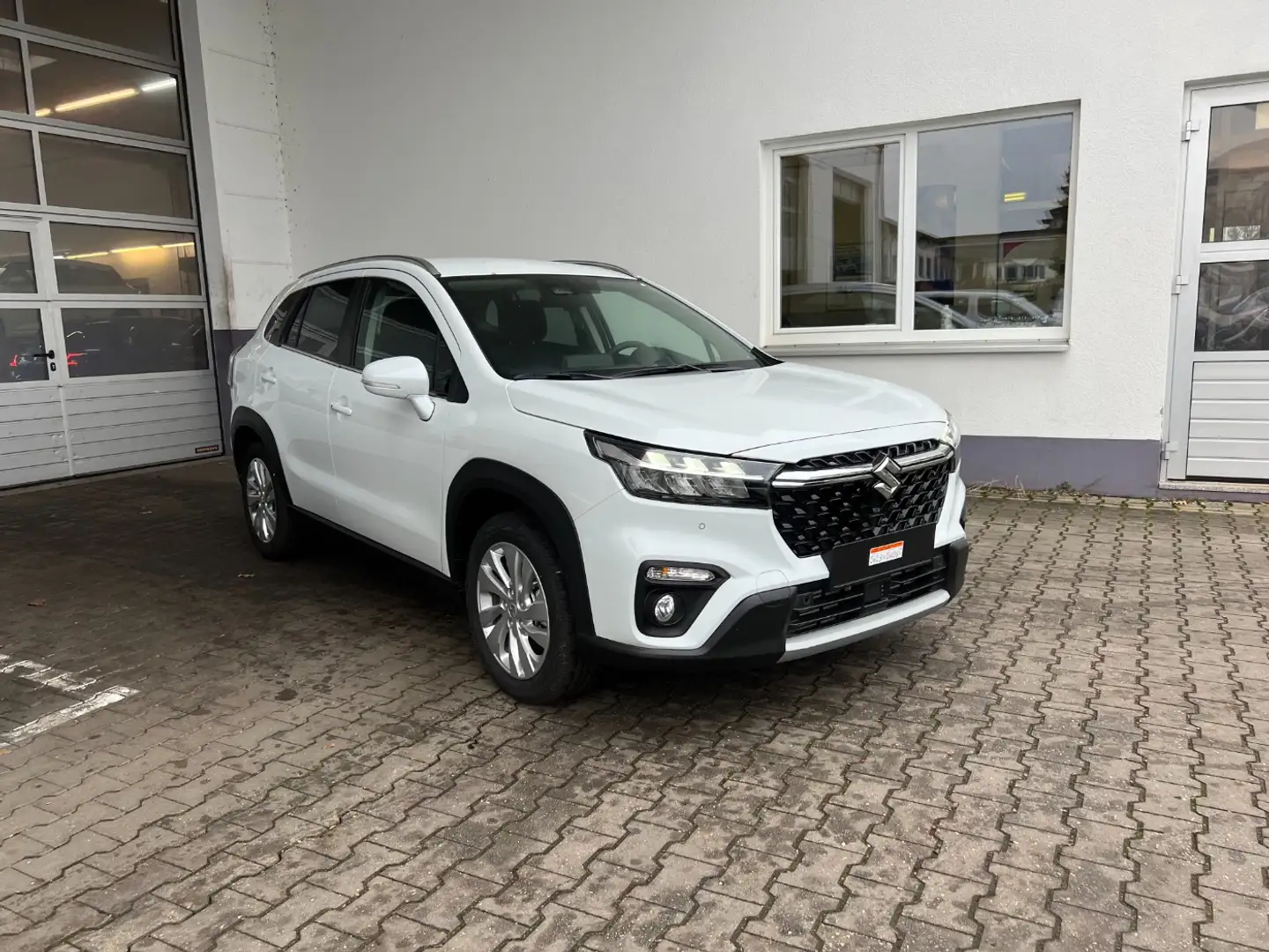 Suzuki S-Cross 1.4 Comfort Hybrid ALLGRIP Kamera, DAB Weiß - 2
