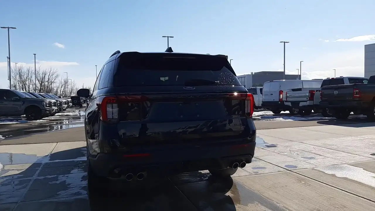 Ford Explorer снимка Ford Explorer