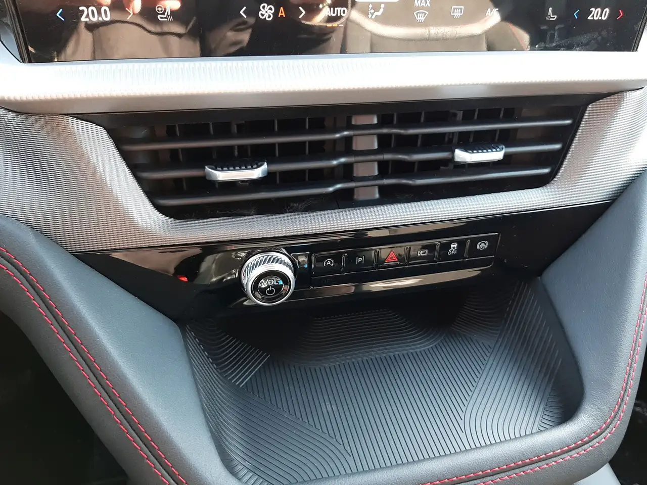 Ford Explorer снимка Ford Explorer