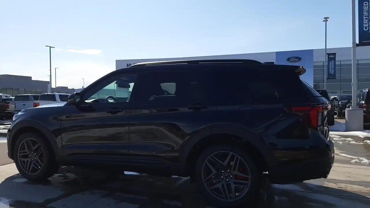 Ford Explorer снимка Ford Explorer