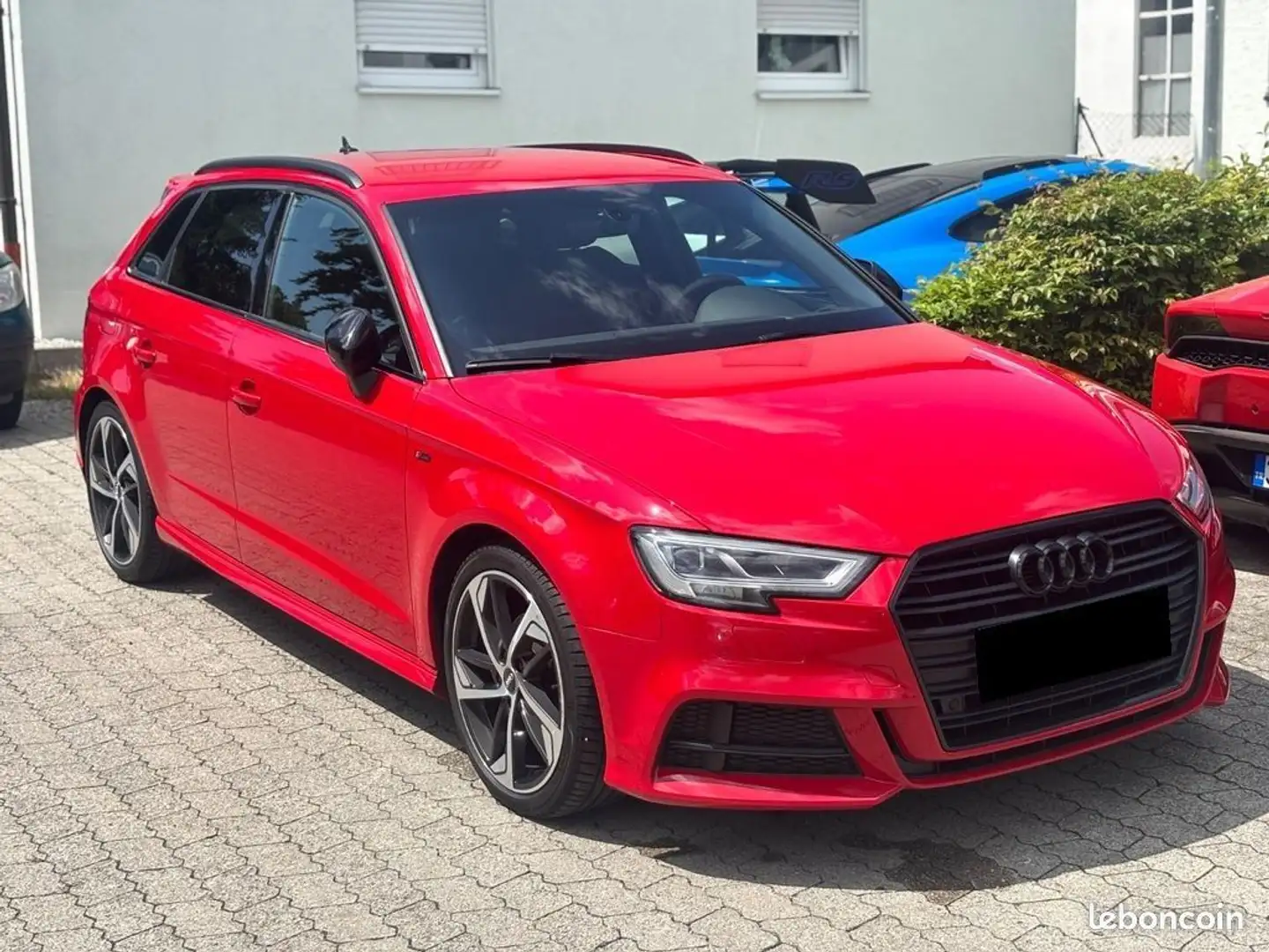 Audi A3 35TFSI 150CH S Line GPS-LED-VIRTUAL COCKPIT-JANTES 18-SEMI CUIR-RADAR AVANT-ARRIERE-ROUGE TANGO Rouge - 1