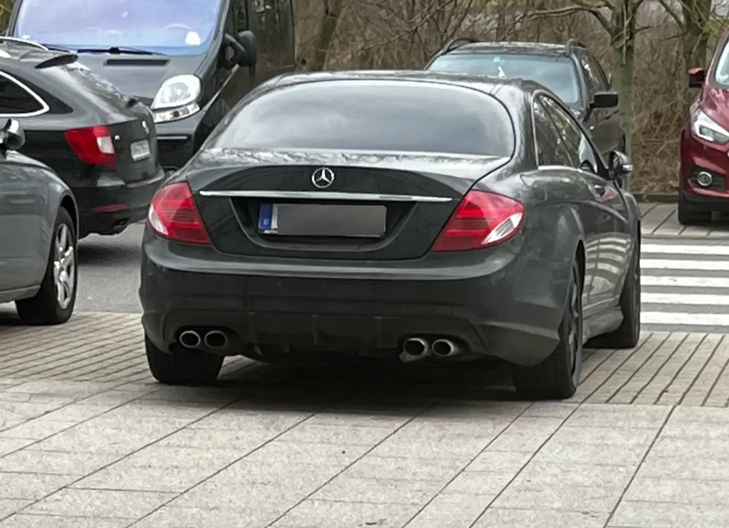 Mercedes-Benz CL 500 4Matic 7G-TRONIC Černá - 2