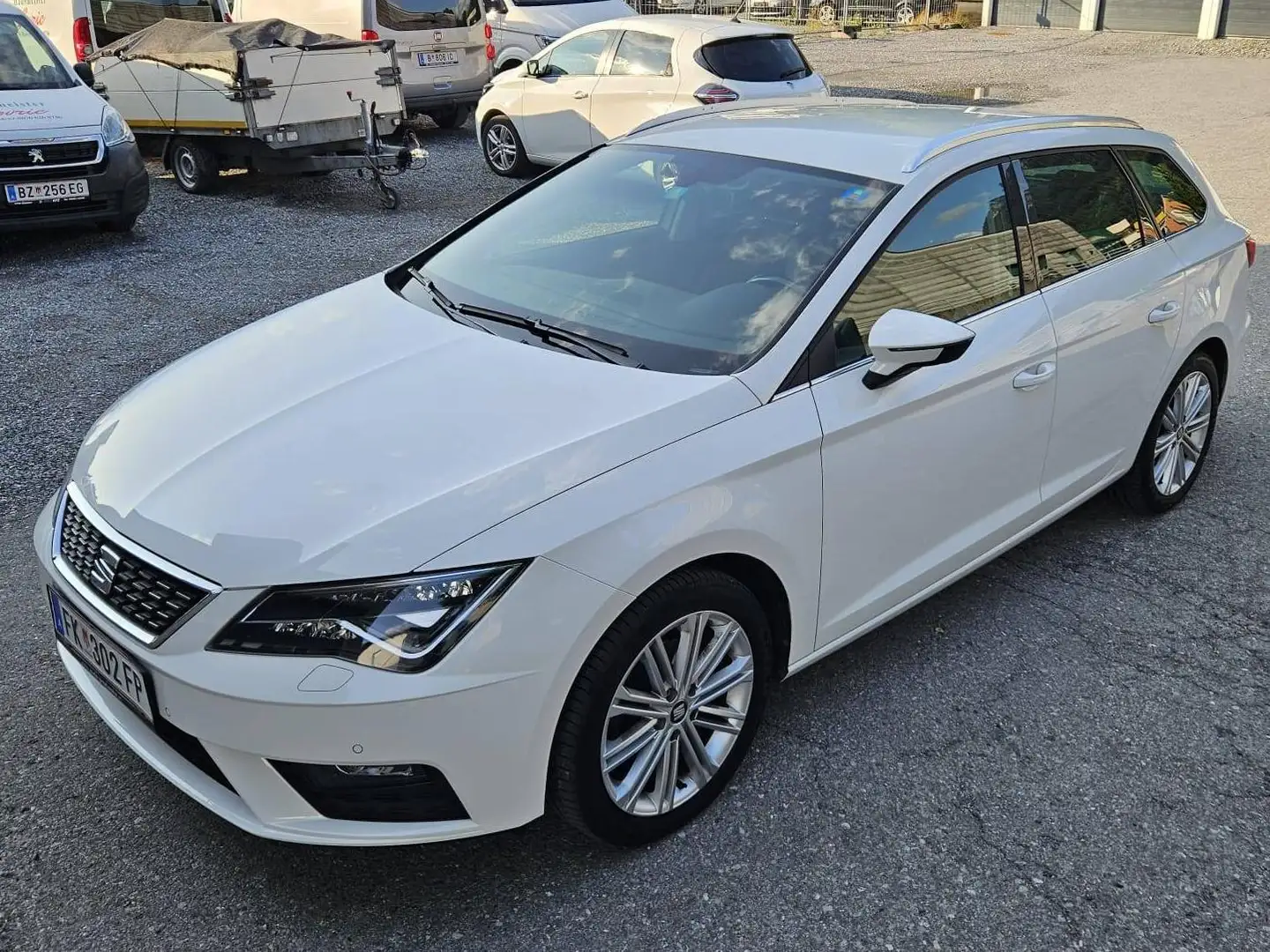 SEAT Leon Leon ST Xcellence 1,4 TSI Xcellence Weiß - 2