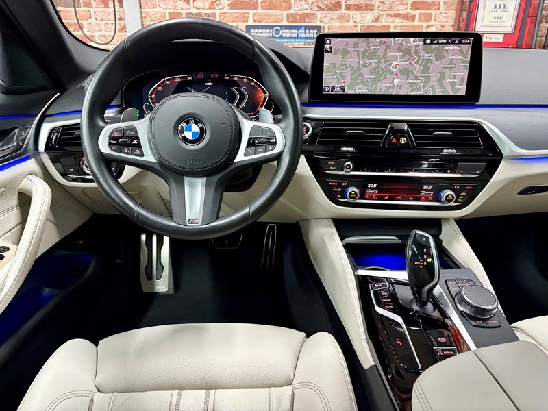 BMW 530 530iA Touring 2.0 245cv Auto M-SPORT — photo 4