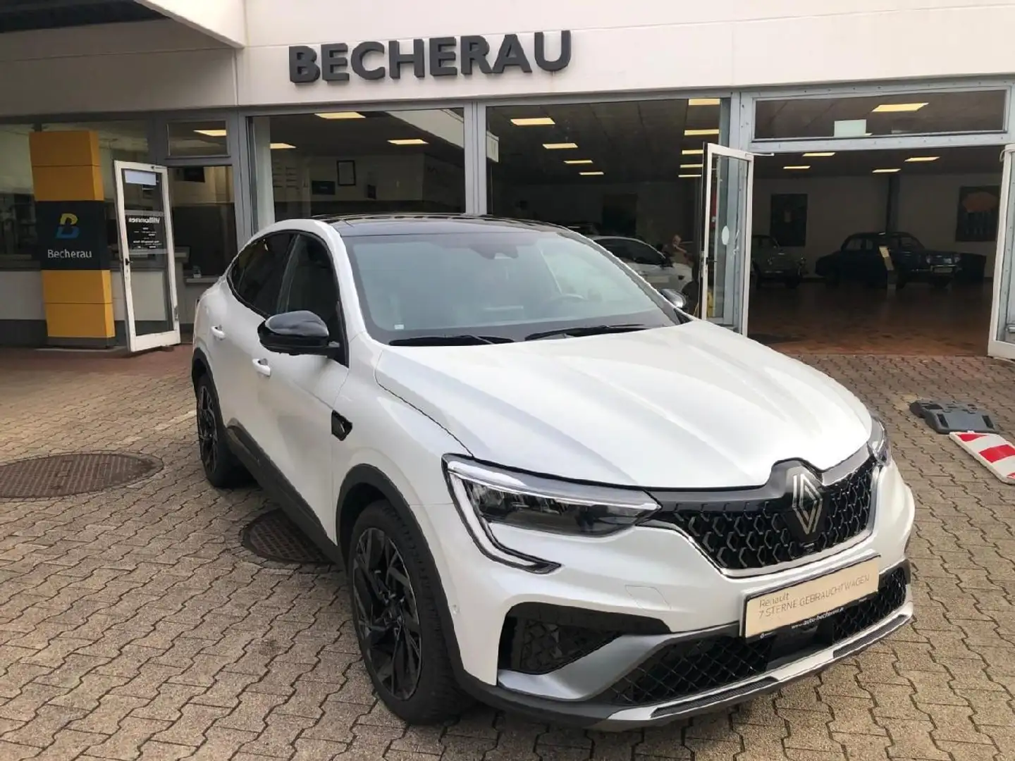 Renault Arkana Esprit Alpine TCe 160 Weiß - 2