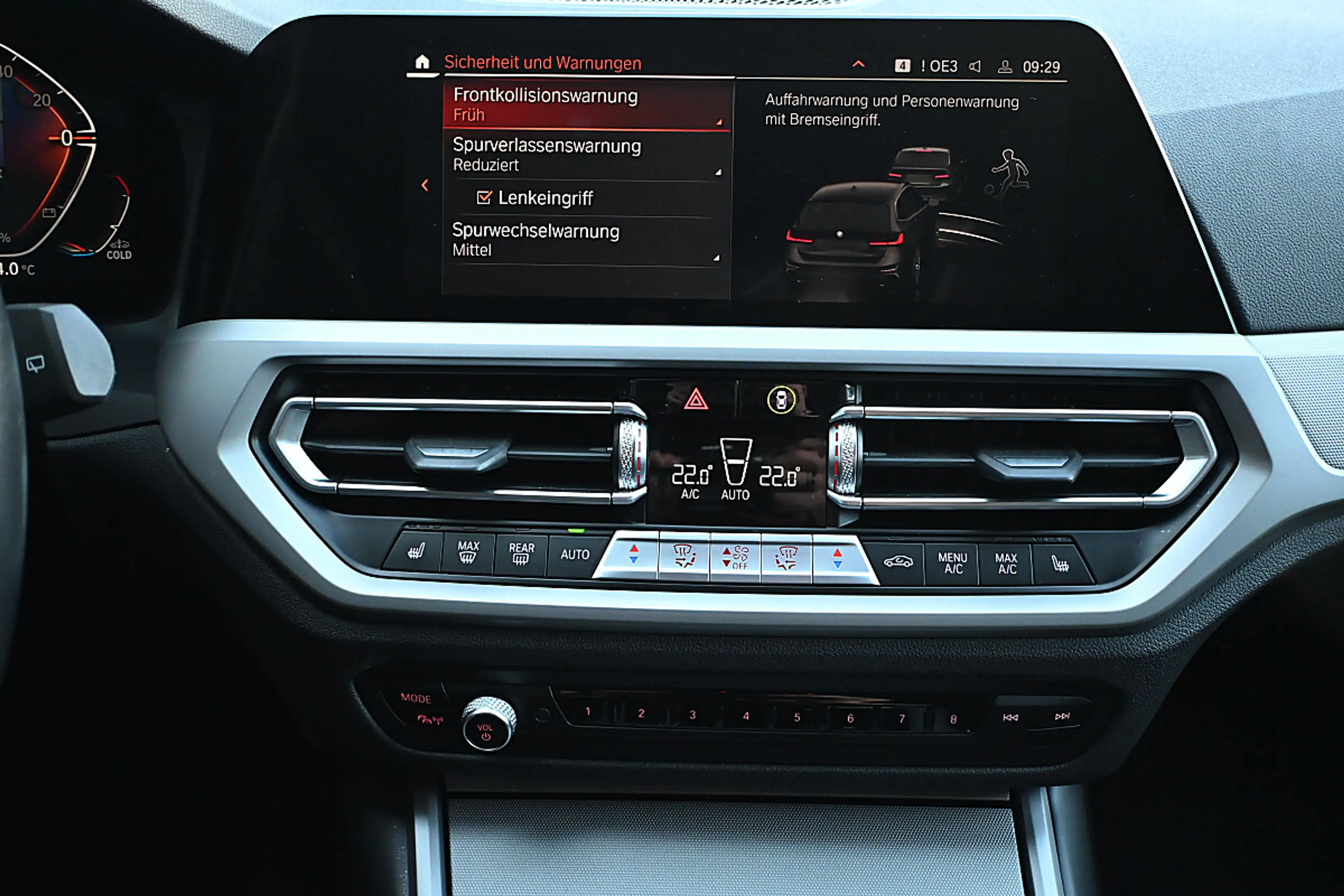 BMW 318 d 48 V Touring Aut. ACC, Sportsitze, DrivingAss... — photo 15