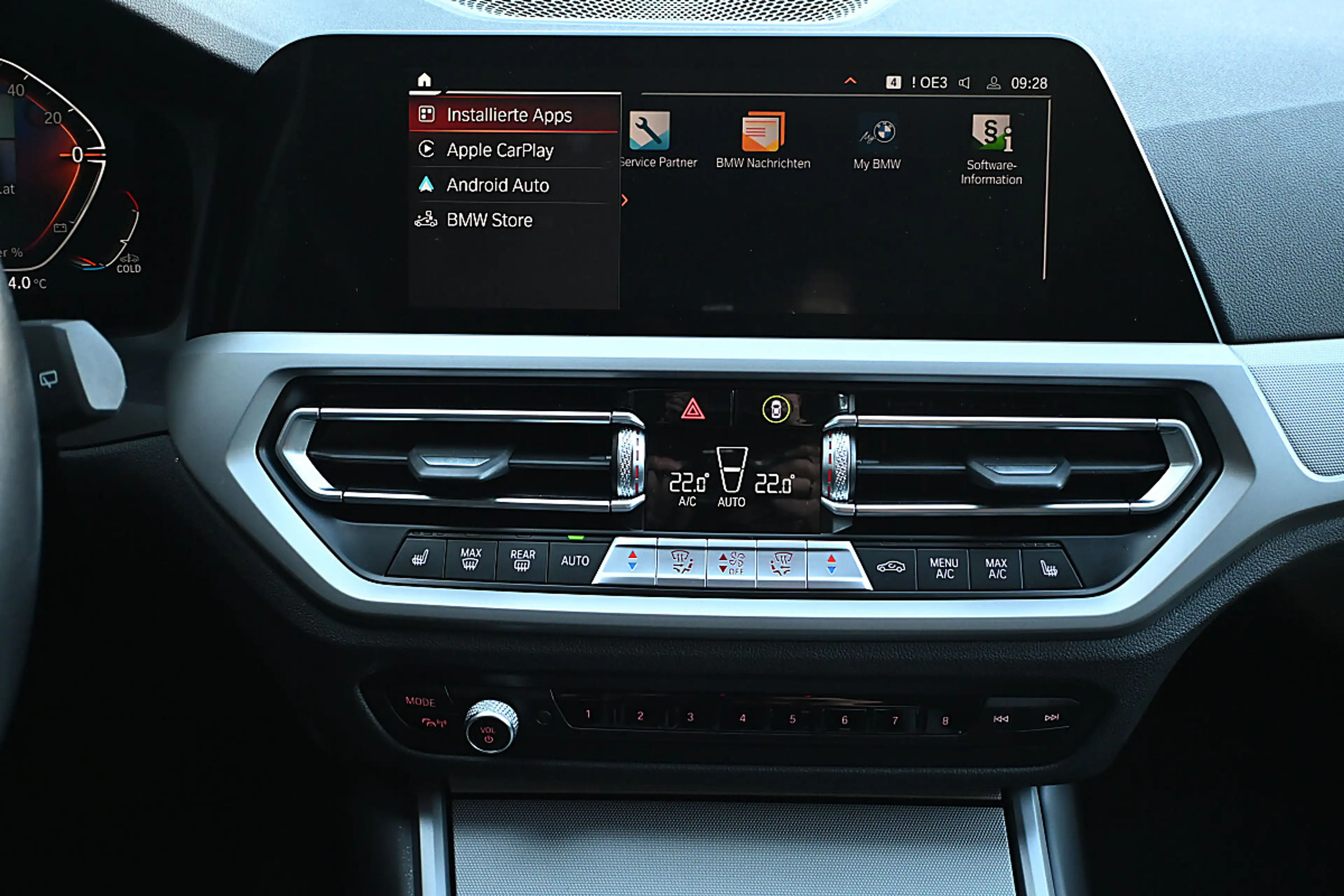 BMW 318 d 48 V Touring Aut. ACC, Sportsitze, DrivingAss... — photo 13