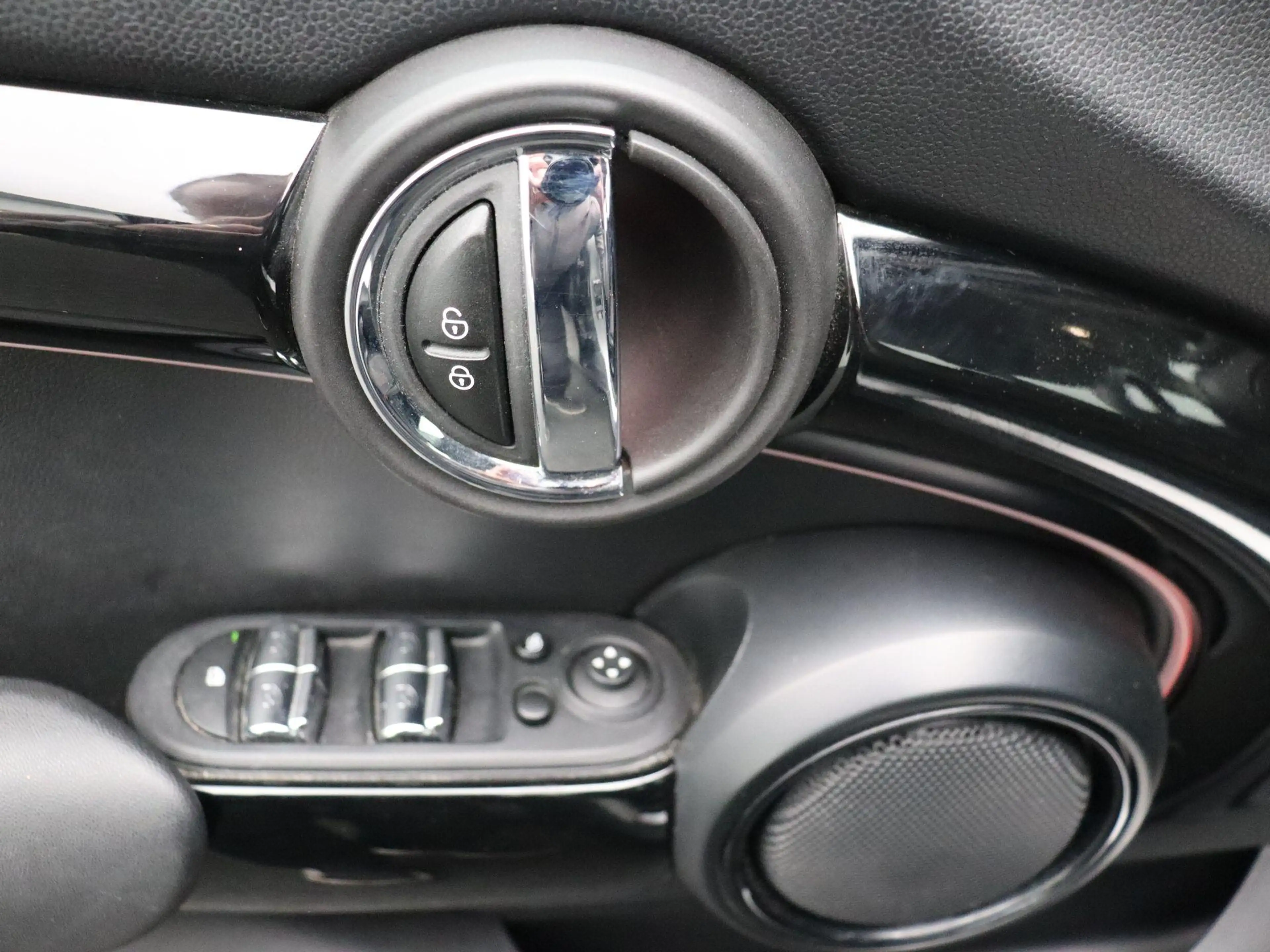 MINI Cooper D 5d Cooper | PDC A | Carplay | Cruise Control | Air — photo 10