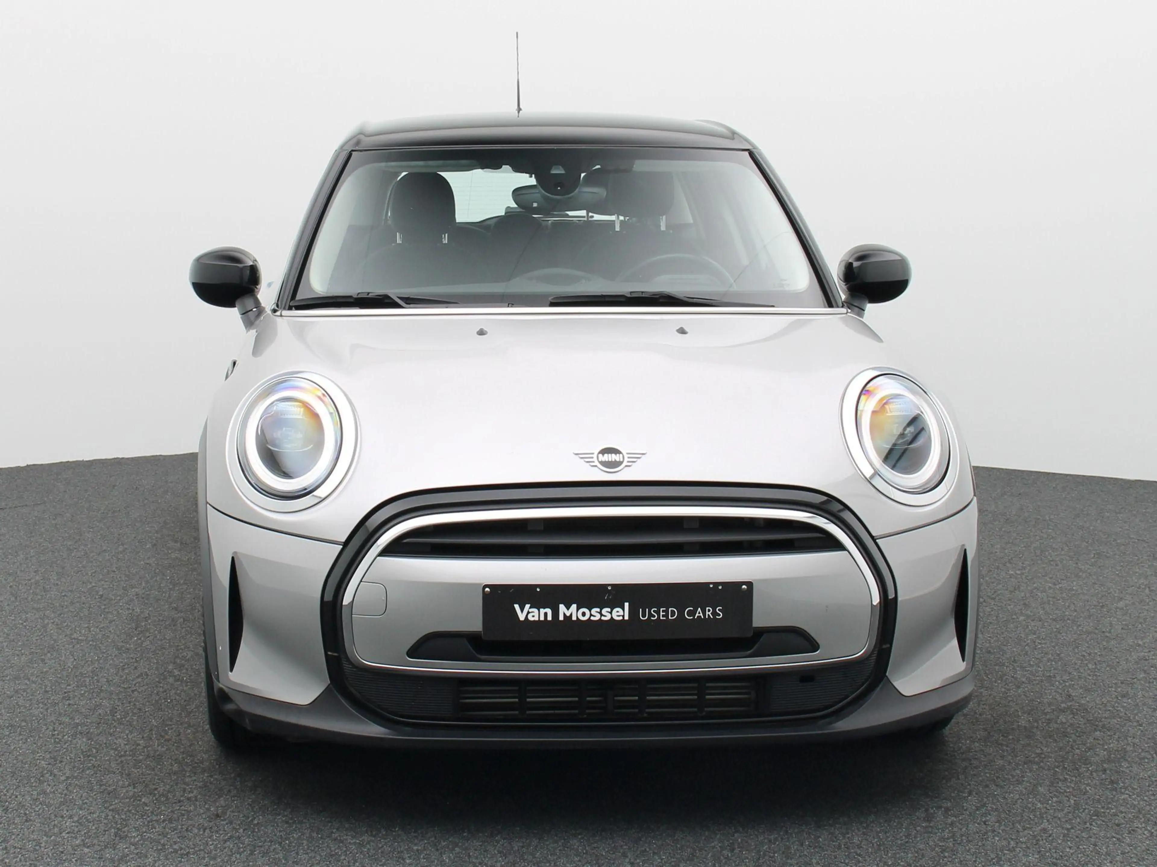 MINI Cooper D 5d Cooper | PDC A | Carplay | Cruise Control | Air — photo 3