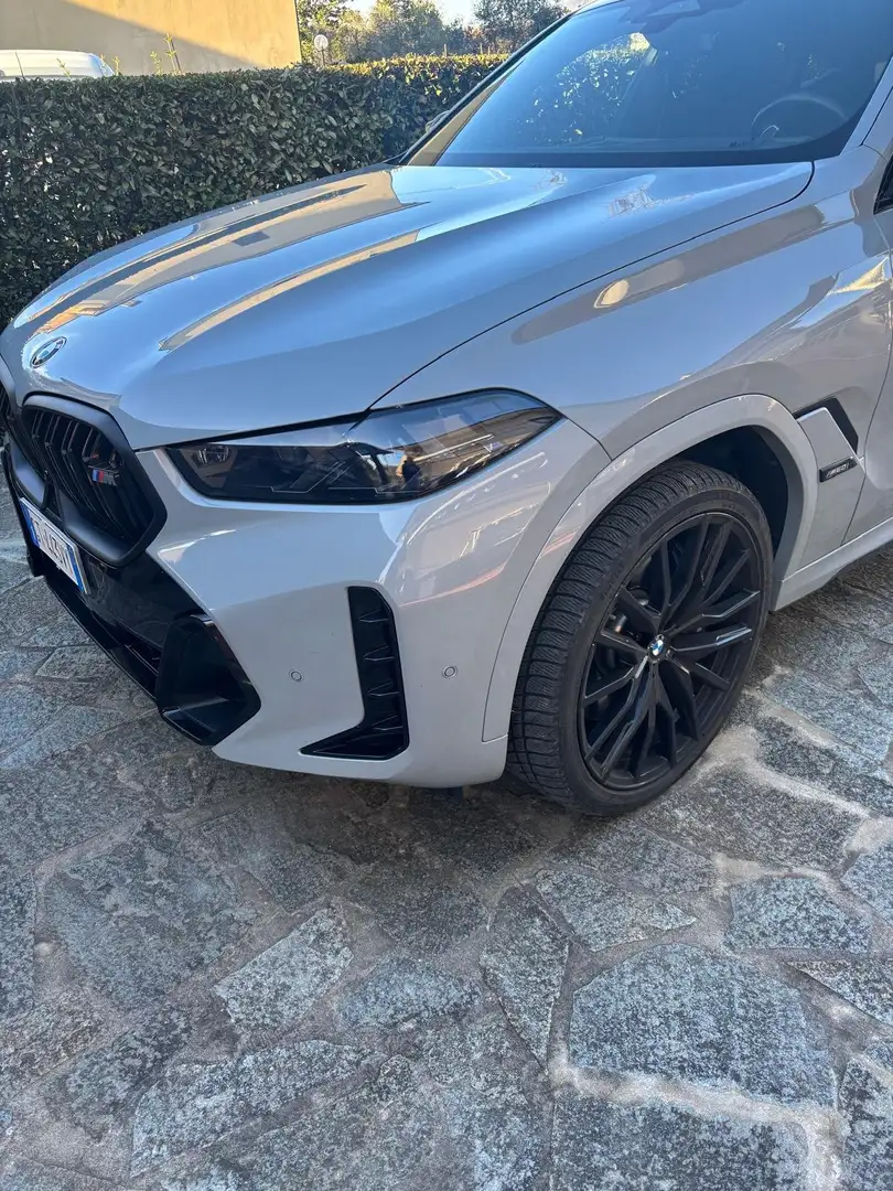 BMW X6 M X6 G06 LCI 2023 M60i auto Gris - 2