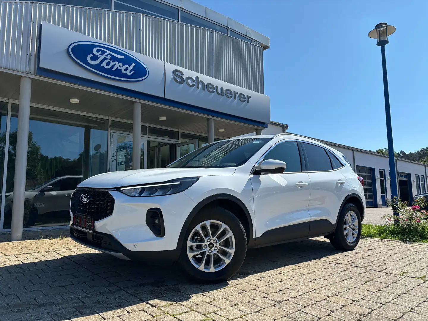 Ford Kuga Titanium Weiß - 1