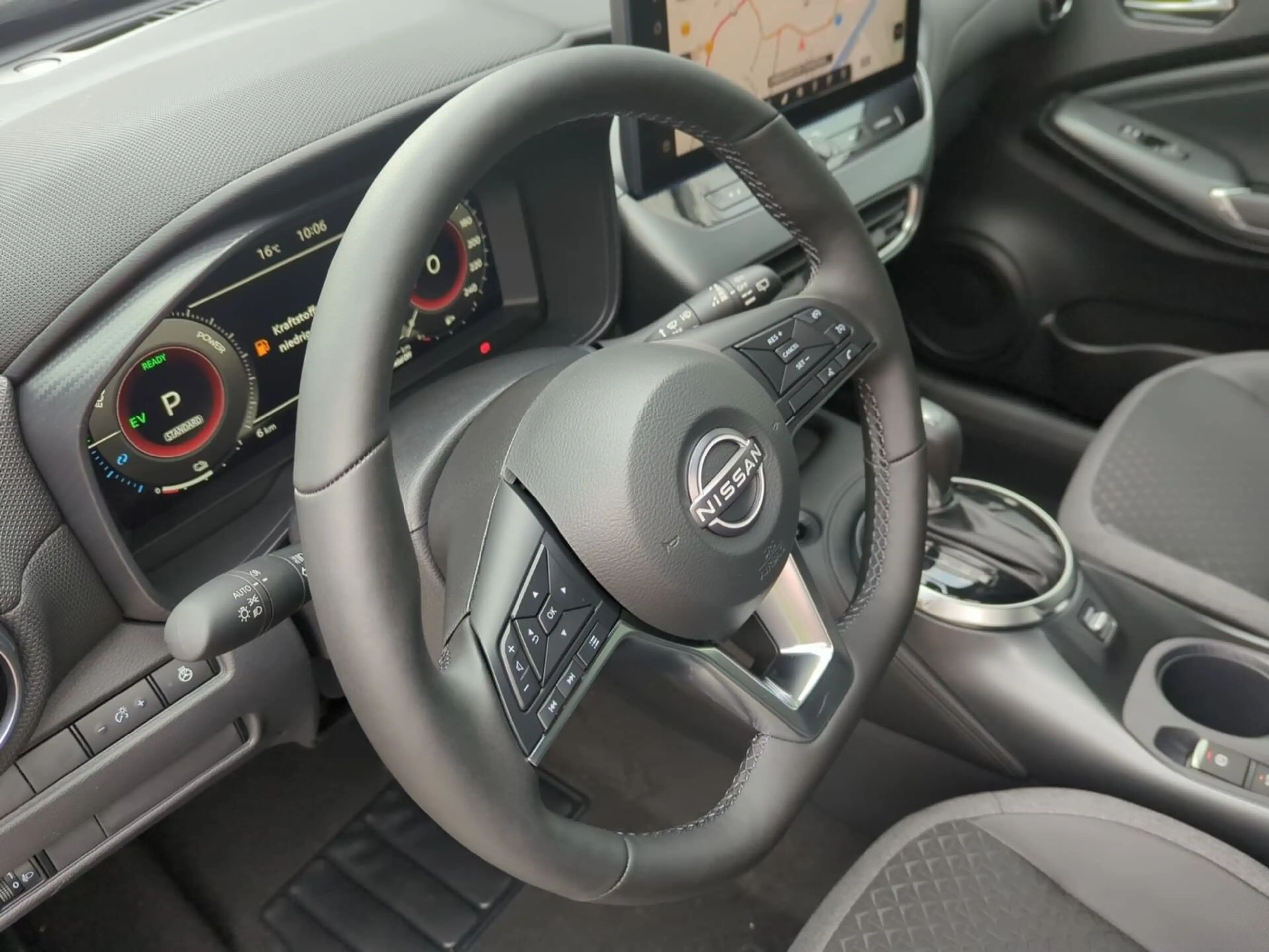 Nissan Juke 1.6 HYBRID 143 PS N-CONNECTA Nav+Kam.+LM+PDC — photo 9