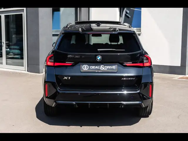 BMW X1 view 4