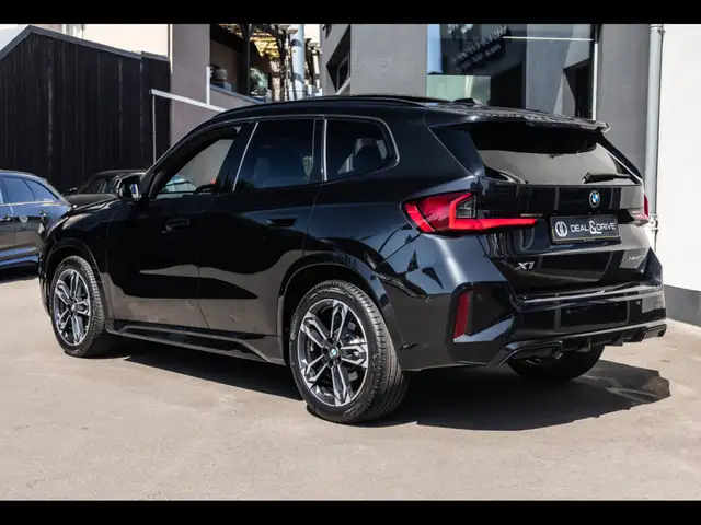 BMW X1 view 3