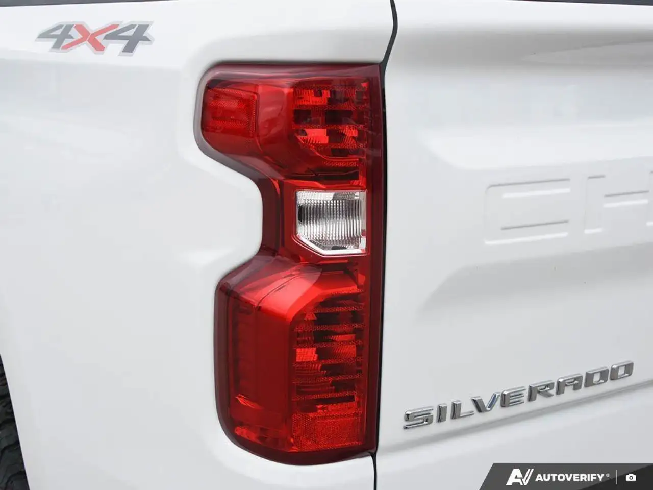 Chevrolet Silverado 1500 снимка Chevrolet Silverado 1500